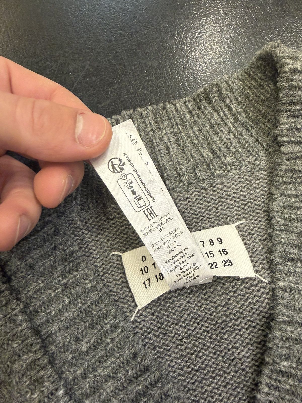 Maison Margiela Maison Margiela Knitted Sweater Vest Size US S / EU 44-46 / 1 - 9 Thumbnail