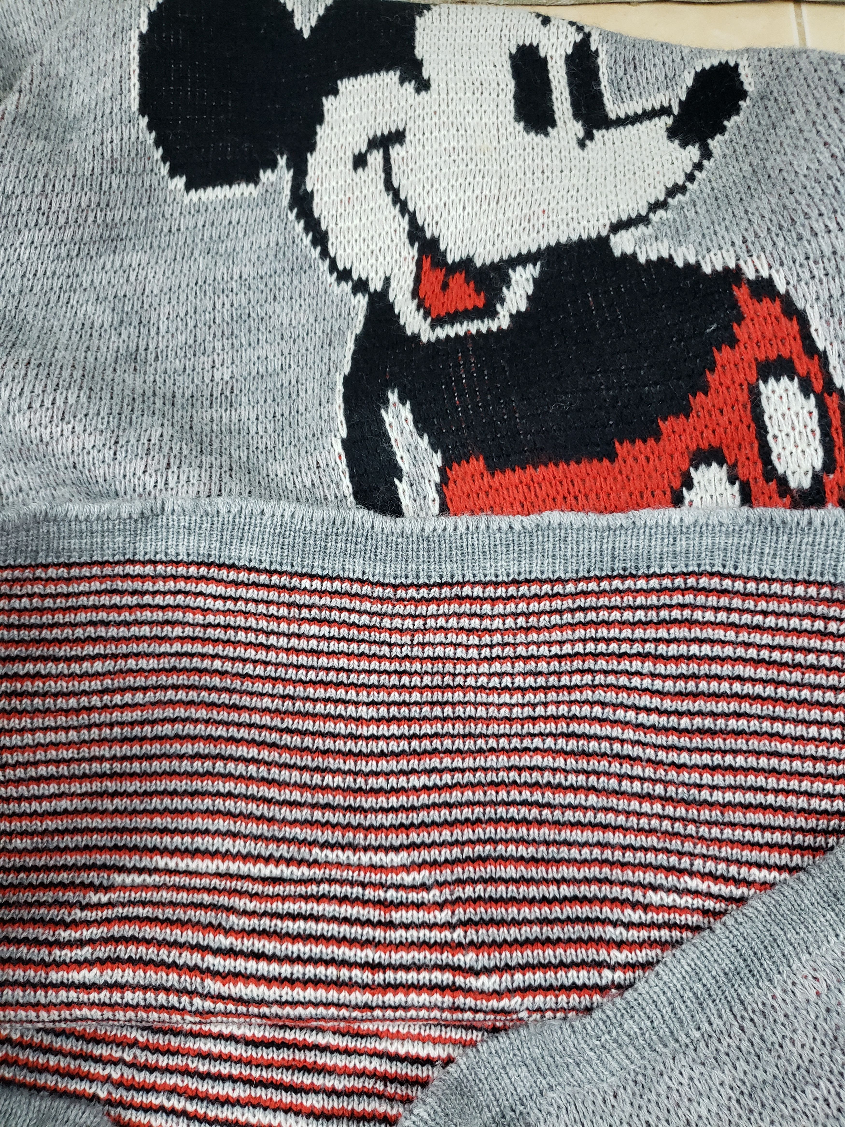 Disney × Mickey Mouse × Vintage Vintage Mickey Mouse Cardigan Knit Size US M / EU 48-50 / 2 - 7 Thumbnail