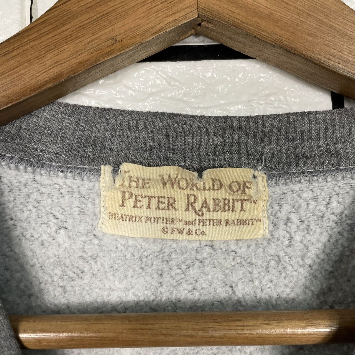 Japanese Brand The World Of Petter Rabbit Crewneck Sweatshirt Size US M / EU 48-50 / 2 - 12 Thumbnail