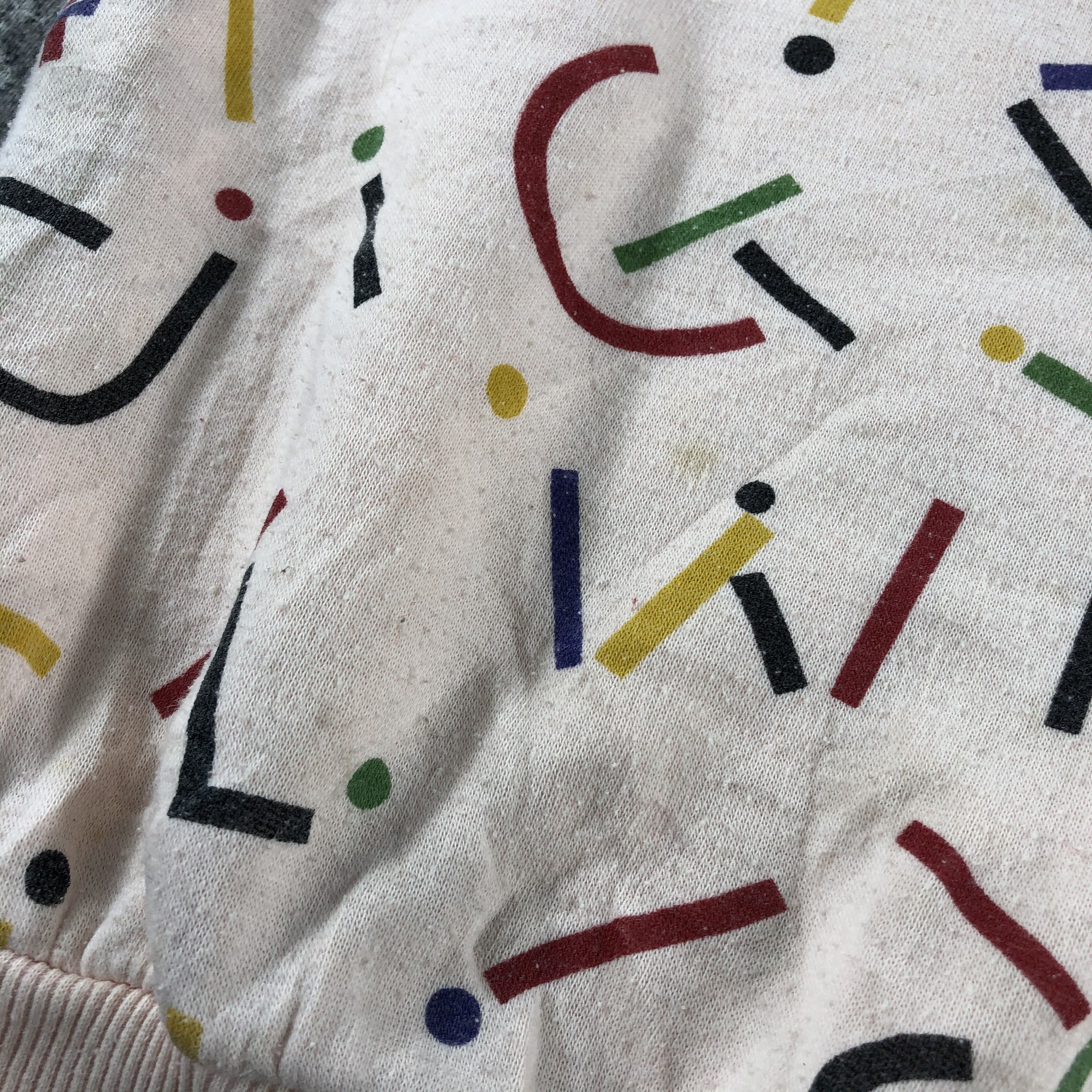 Vintage Vintage Sydney 1995 Monogram Classic Jumper Sweatshirt F156 Size US L / EU 52-54 / 3 - 5 Thumbnail