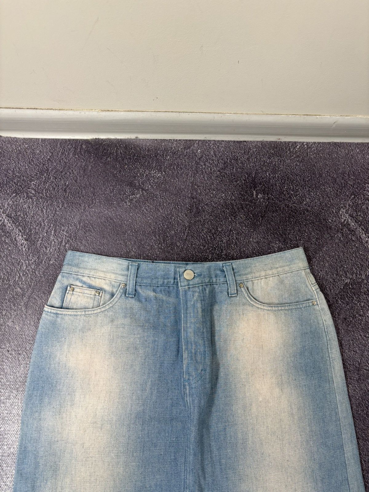 GF Ferre Vintage Gianfranco Ferre Women’s Luxury Faded Denim Skirt Size 30" / US 8 / IT 44 - 5 Thumbnail