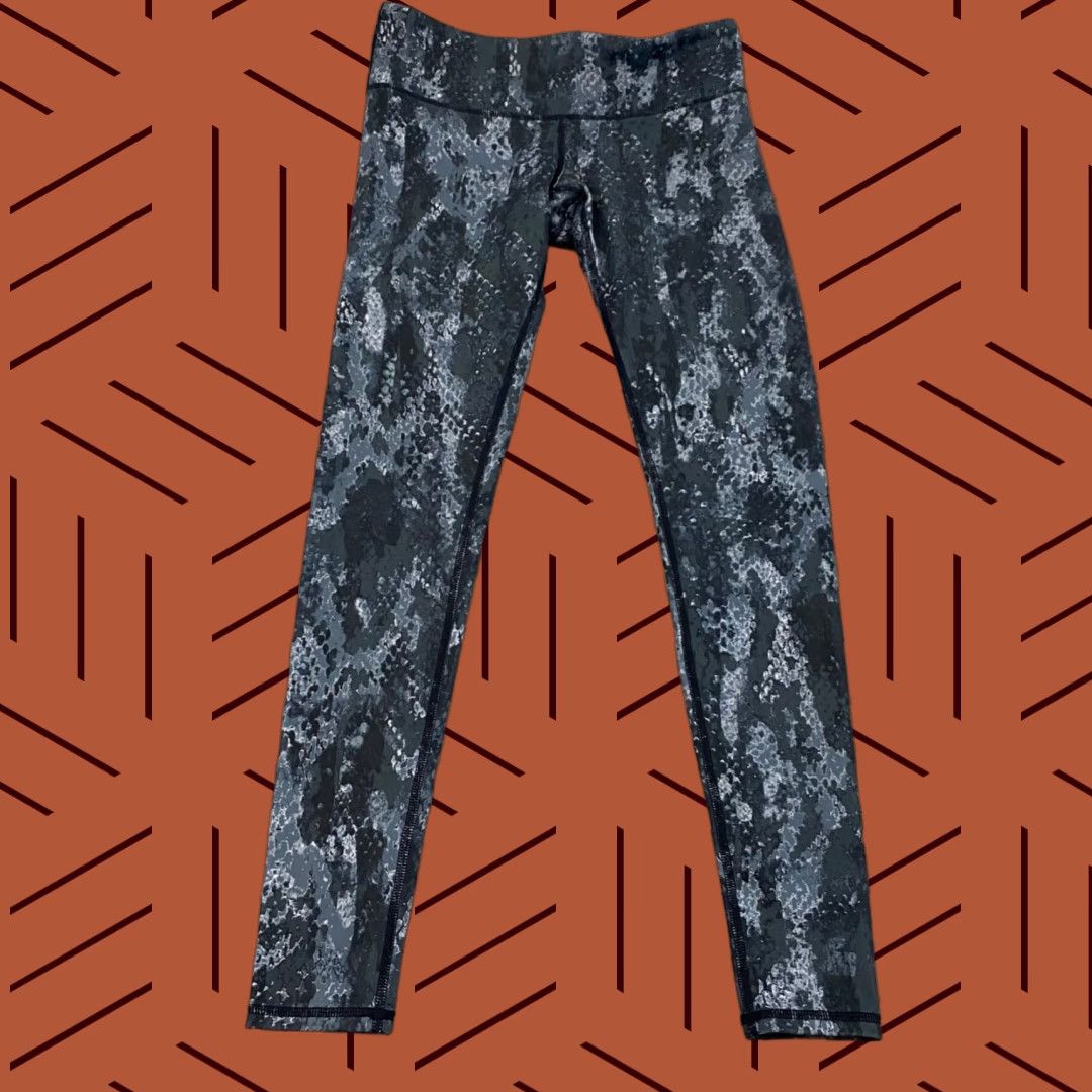 Alo ALO Leggings Womens XS Black Gray Snakeskin Print Stretch 27" W 27" In Yoga Size 26" / US 2 / IT 38 - 1 Thumbnail
