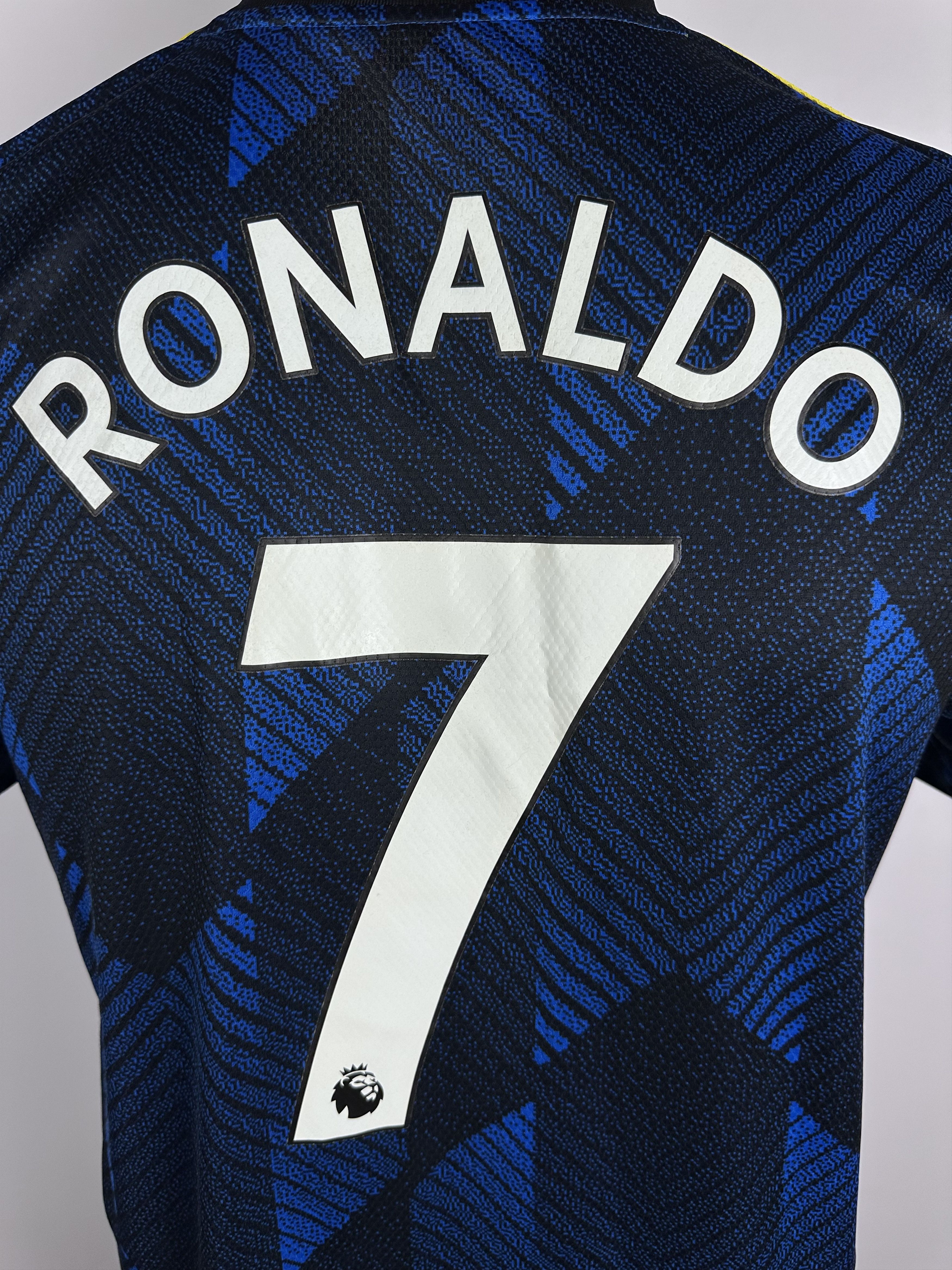 Adidas Manchester United 2021 Football Soccer Jersey #7 Ronaldo Size US M / EU 48-50 / 2 - 2 Thumbnail