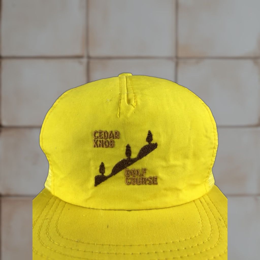 Vintage VINTAGE Cedar Knob Golf Course Hat Snapback Trucker Cap Yellow Connecticut 80s Men One Size Adjustabler Unbranded Size ONE SIZE - 1 Thumbnail