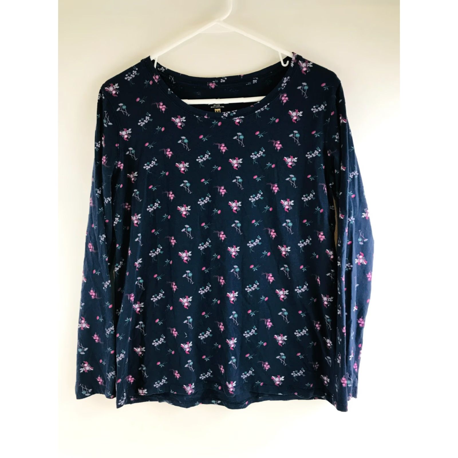 Vintage Blue Mountain Shirt Women's Size Medium Navy Blue Floral Long Sleeve Round Neck Size M / US 6-8 / IT 42-44 - 2 Thumbnail