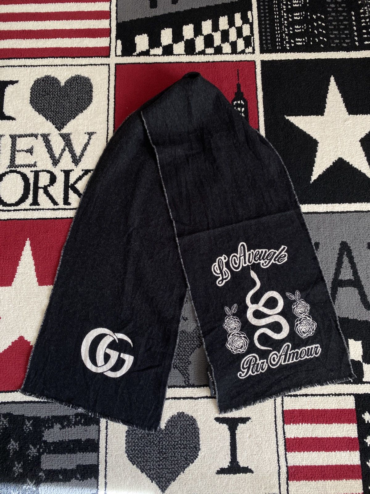 image of Gucci L'aveugle Par Amour Scarf Wool in Navy, Men's