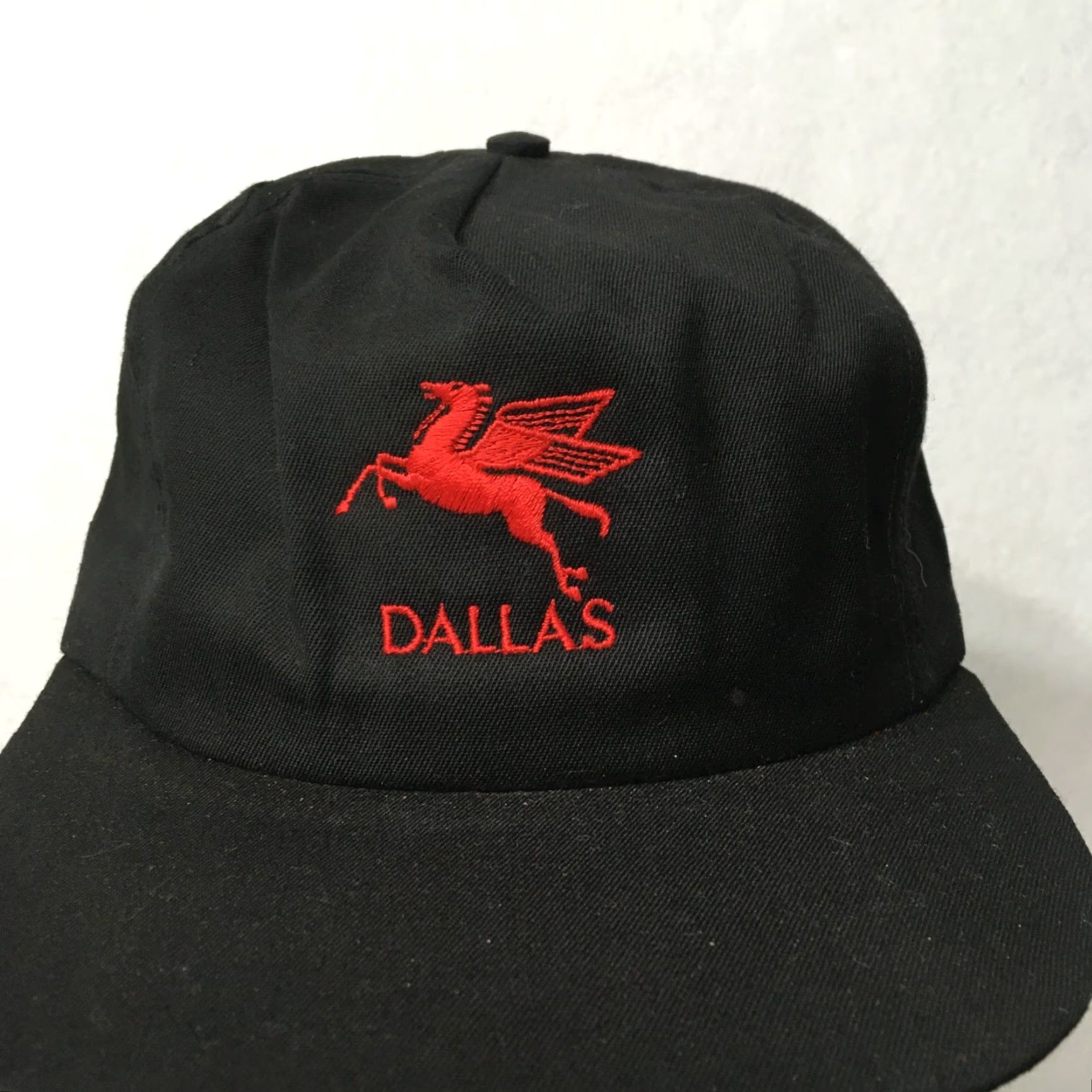 Vintage VINTAGE Snap-Back Hat Trucker Mens Adjustable Black 80s 90s Unicorn Horse Dallas City College Hipster HP Hat Size ONE SIZE - 2 Thumbnail