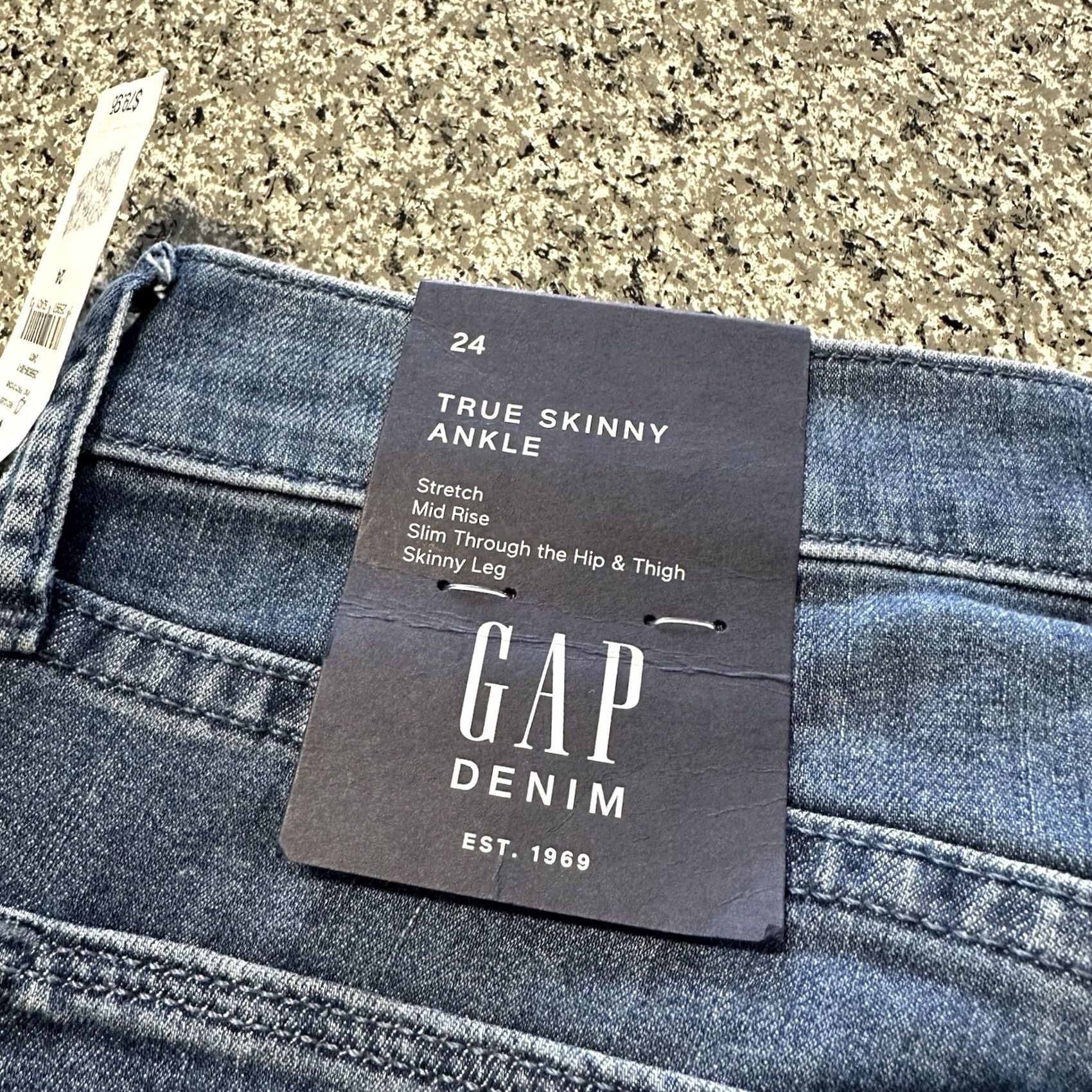 Gap Gap Womens Jeans 24x26 True Skinny Ankle Mid Rise Stretch Denim Distressed Blue 5-Pocket Style Size 42" / US 20 - 5 Thumbnail