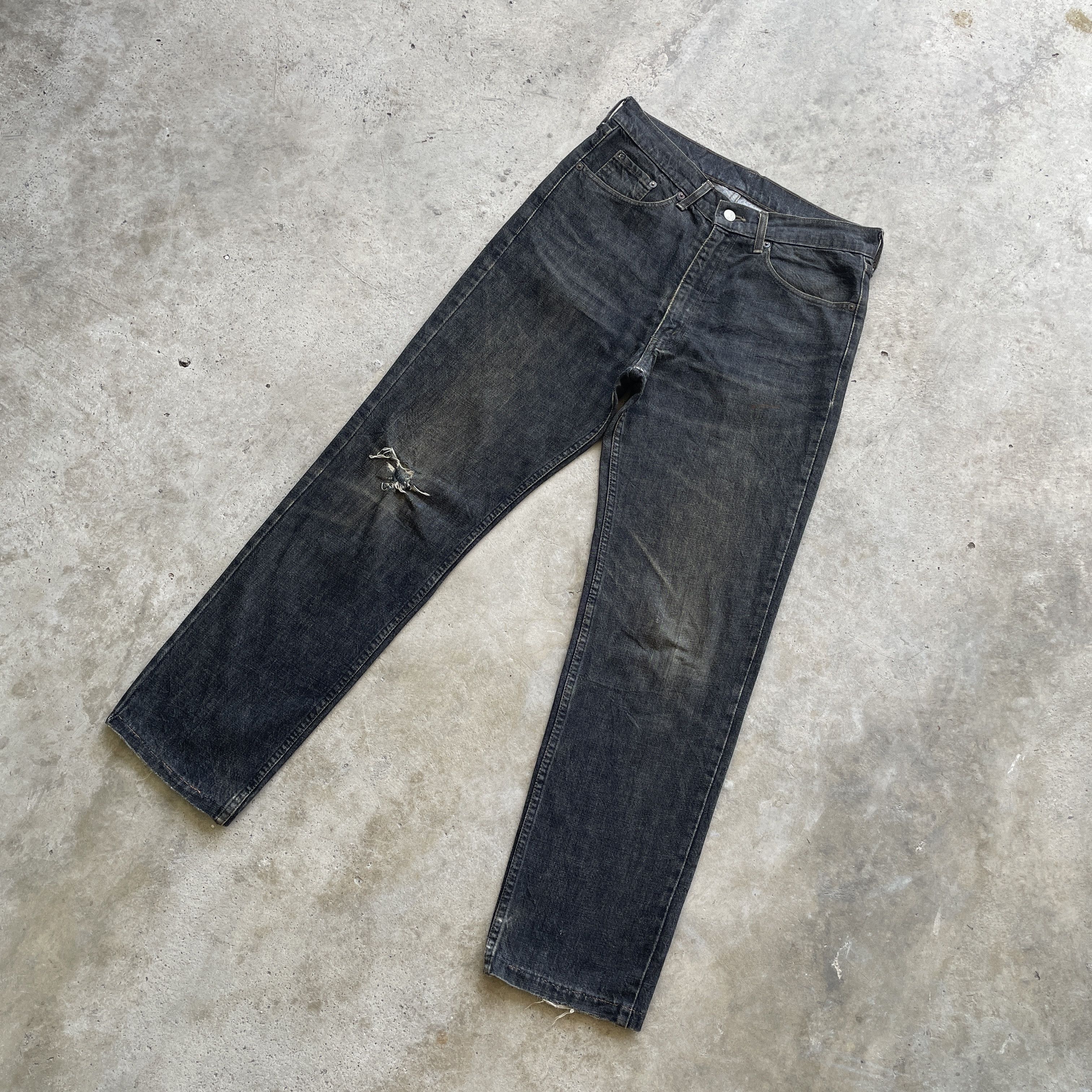 Levi's × Vintage VINTAGE LEVIS DISTRESSED JEANS BLACK FADED DENIM PANTS W31 Size US 31 - 1 Thumbnail