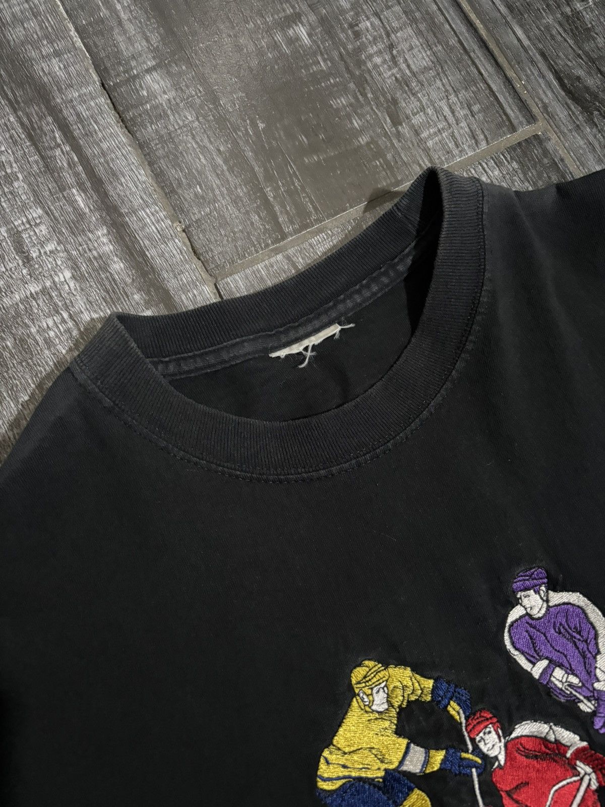 Other Black vintage hockey tee Size US L / EU 52-54 / 3 - 3 Thumbnail
