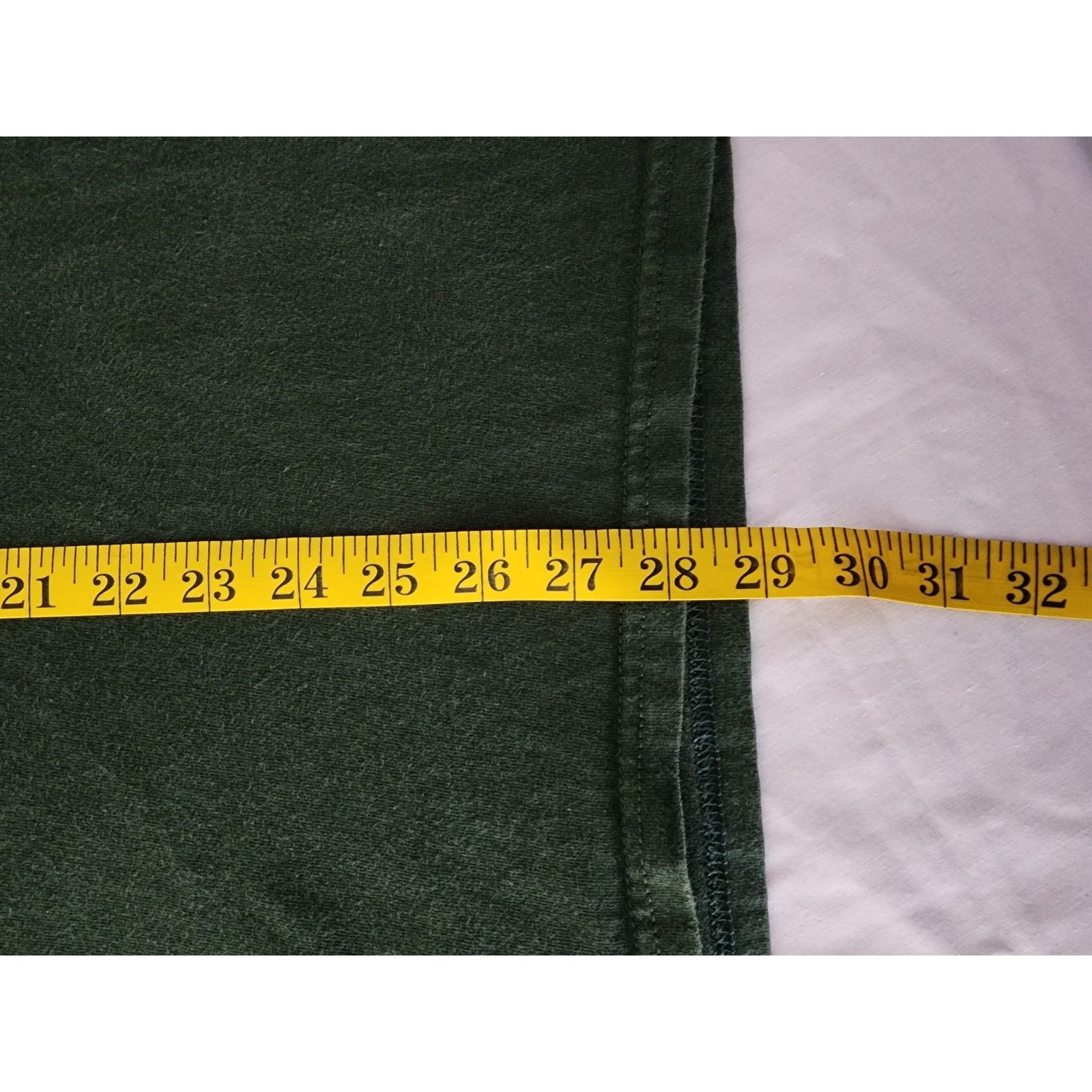 Gildan Vintage Wrigley Field Shirt Friendly Confines Chicago Tee L Size US L / EU 52-54 / 3 - 6 Thumbnail
