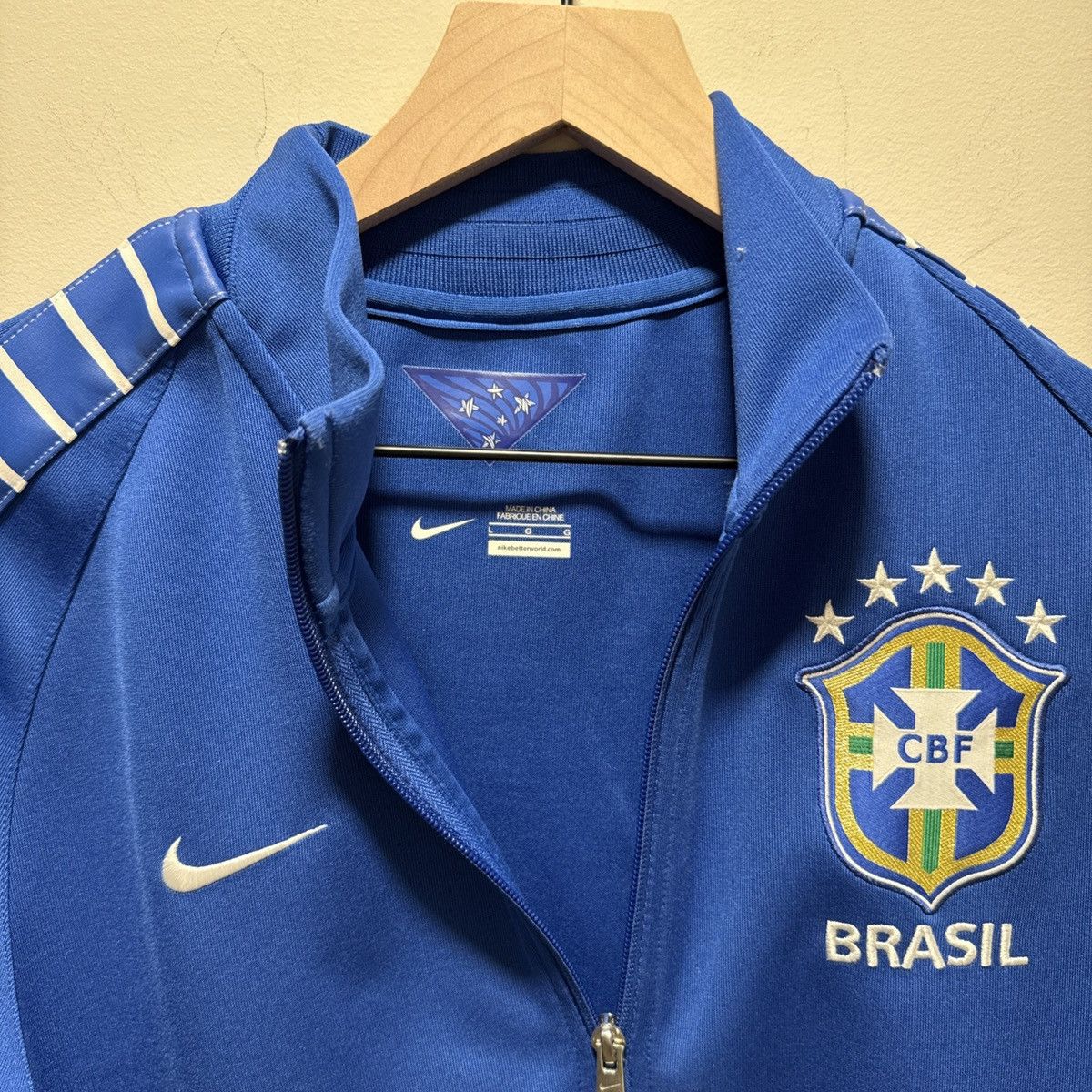 Other Brazil Soccer JacketMens NikeFull Zip CBF Brasil FC National Size US L / EU 52-54 / 3 - 2 Thumbnail