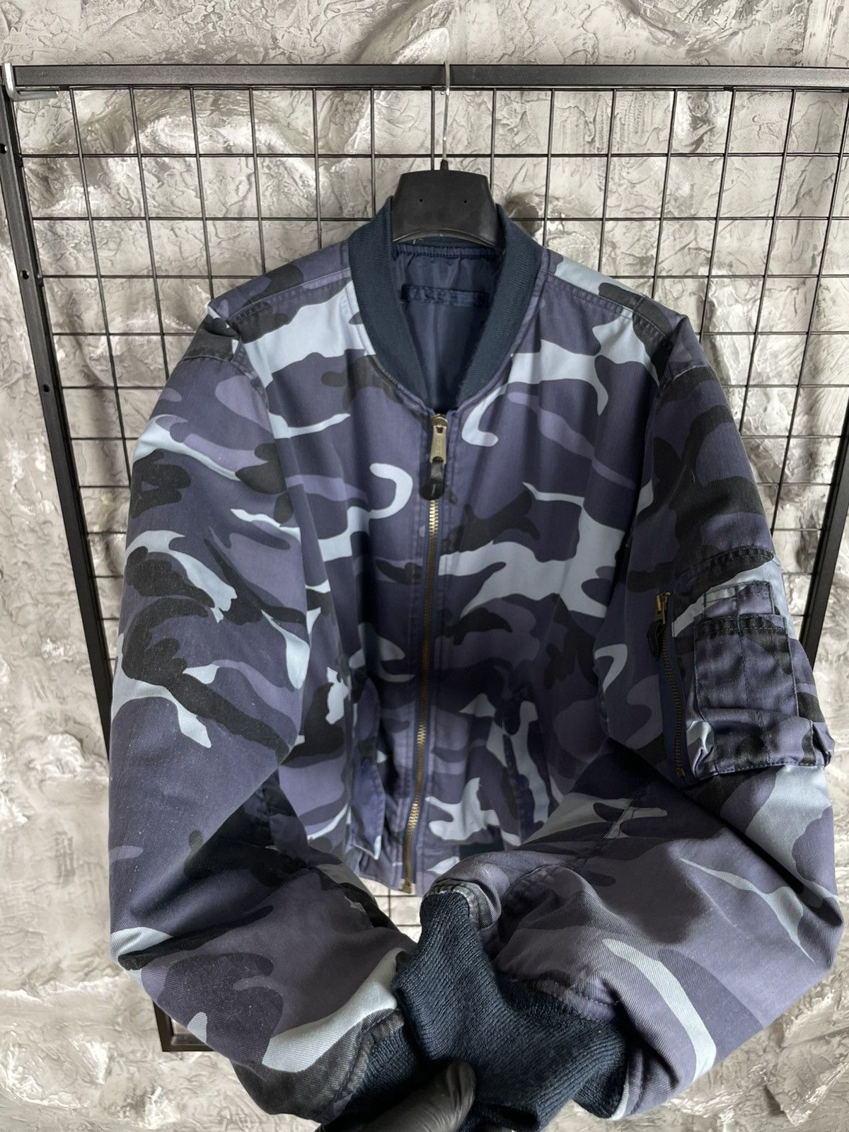 Balenciaga Vintage Reversible Camo /Blue Bomber MA1 Raf Simons Style Size US L / EU 52-54 / 3 - 8 Thumbnail