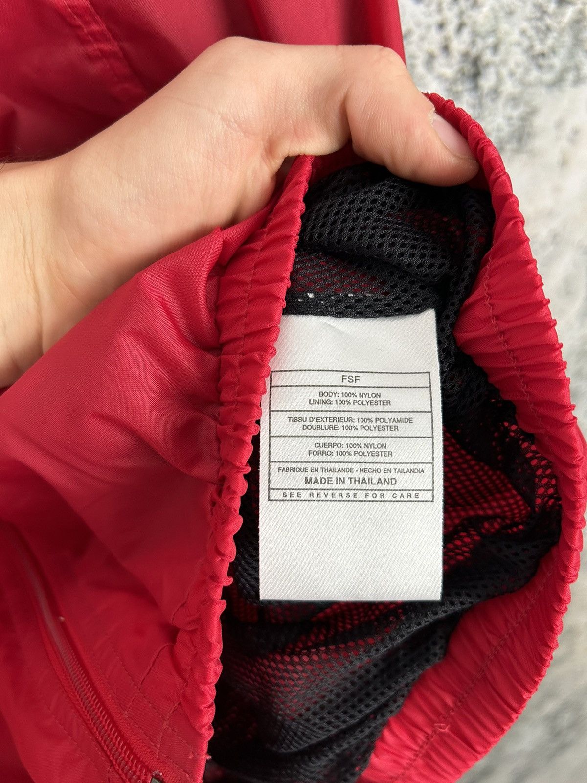 Nike Vintage Nike 90s Light Nylon Jacket Gorpcore Drill Hype Size US L / EU 52-54 / 3 - 6 Thumbnail
