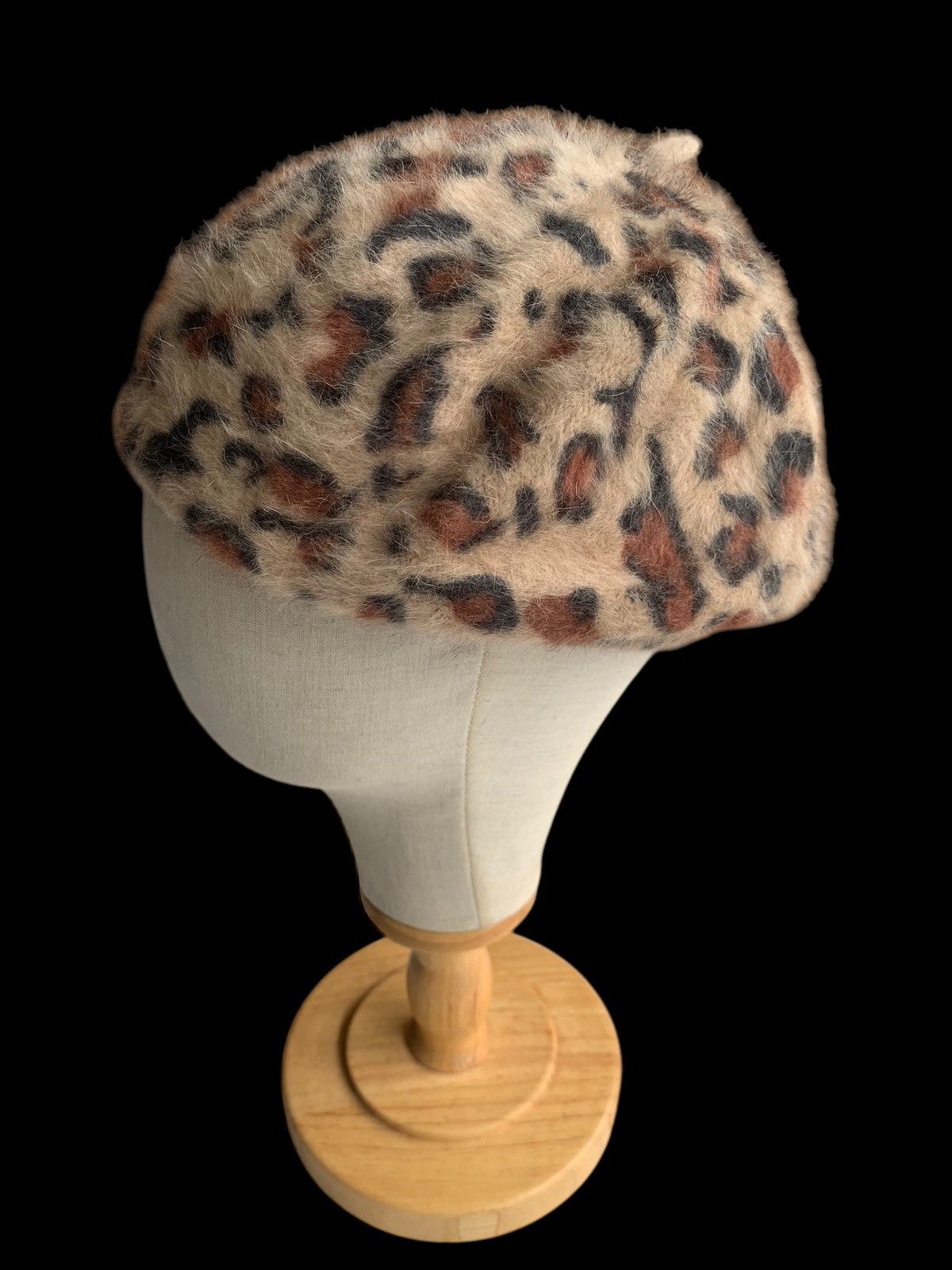 Japanese Brand × Vintage Vintage💥 Leopard Design Japanese Punk style Beret Hats☠️ Size ONE SIZE - 1 Thumbnail