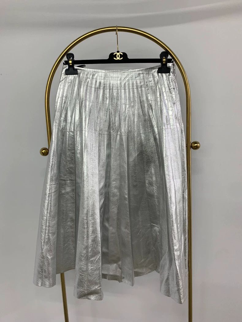 Gucci Gucci Silver skirt Size 28" / US 6 / IT 42 - 1 Thumbnail