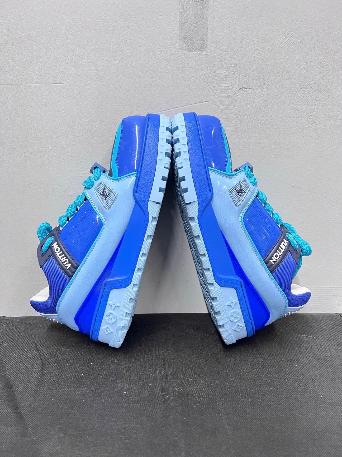 Louis Vuitton LV Trainer Blue All Over Print UK9 / EU 43 Worn Once Size US 10 / EU 43 - 6 Thumbnail