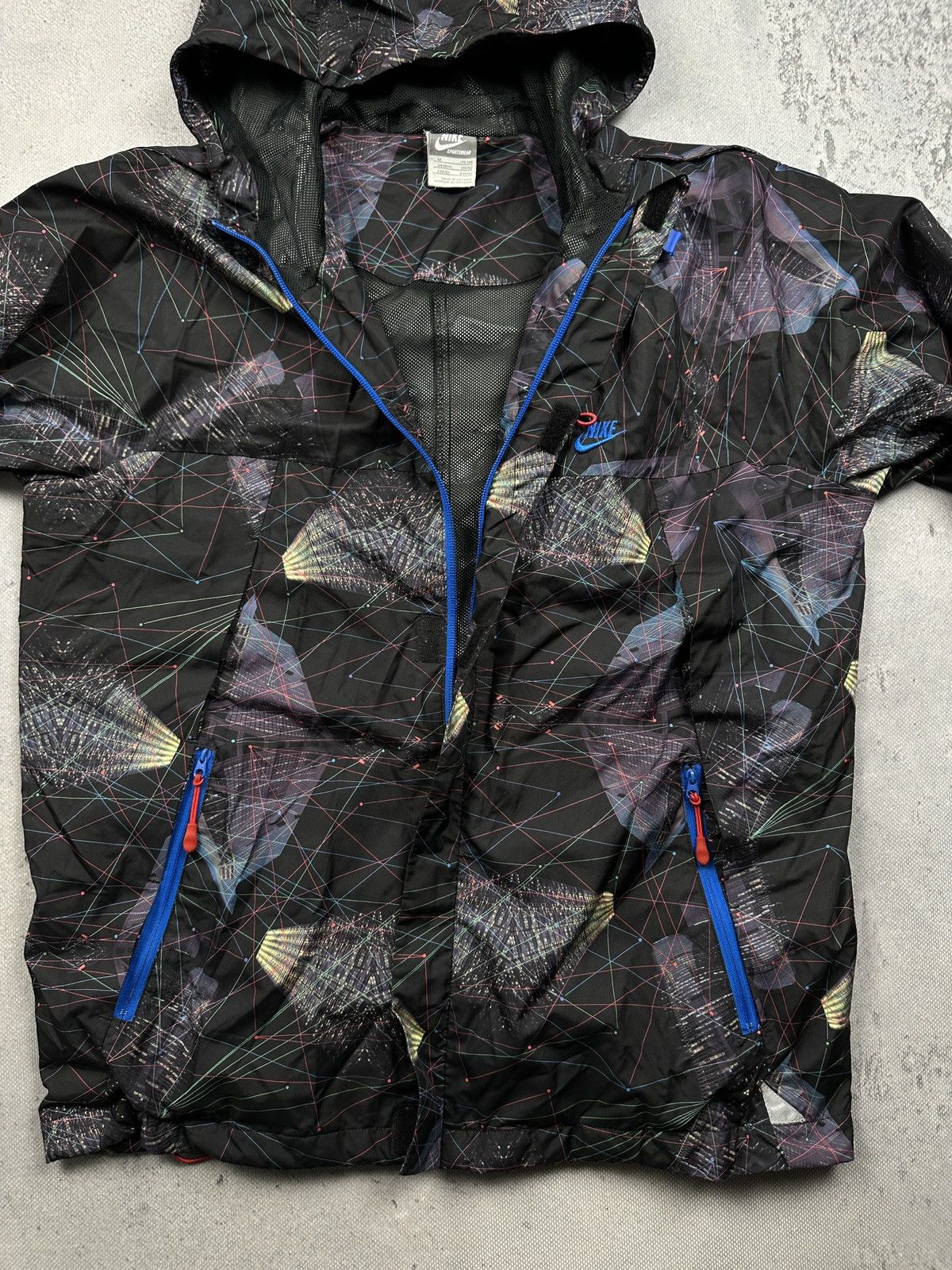 Nike Vintage Nike TN Windbreaker Jacket Abstract Graphic Rare 90s Size US M / EU 48-50 / 2 - 9 Thumbnail