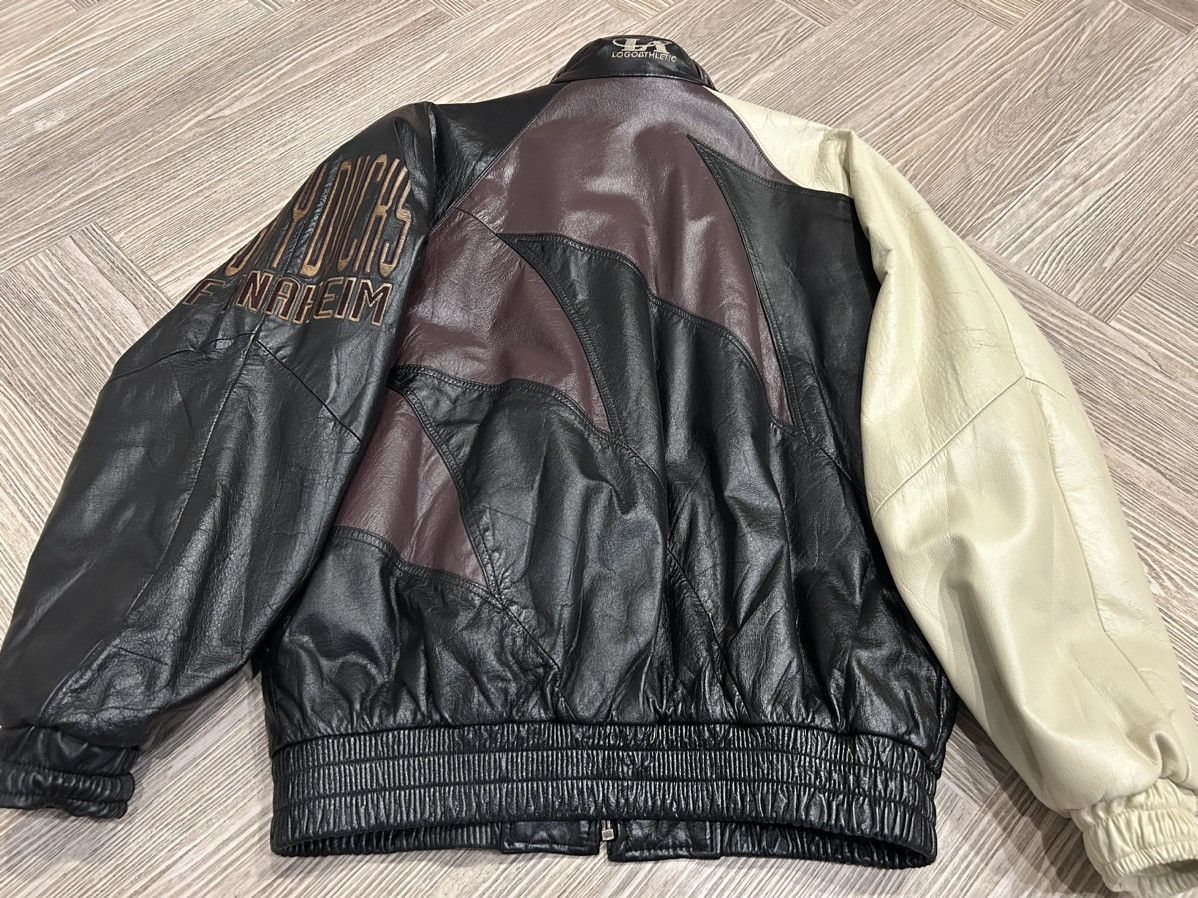 Logo Athletic × NHL × Vintage *VERY RARE* Logo Athletic Mighty Duck Full Leather Size US L / EU 52-54 / 3 - 5 Thumbnail