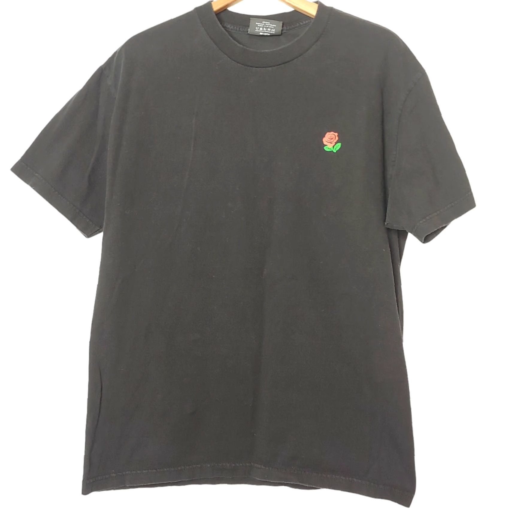 Vintage VINTAGE The Hundreds Shirt Men L Black Red Roses Streetwear Graphic Magazine Rose Size US L / EU 52-54 / 3 - 3 Thumbnail