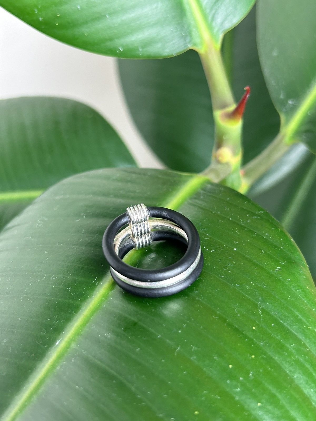 Jewelry × Vintage Vintage Sterling Silver Ring Modern Hammered Hollow Size ONE SIZE - 2 Thumbnail