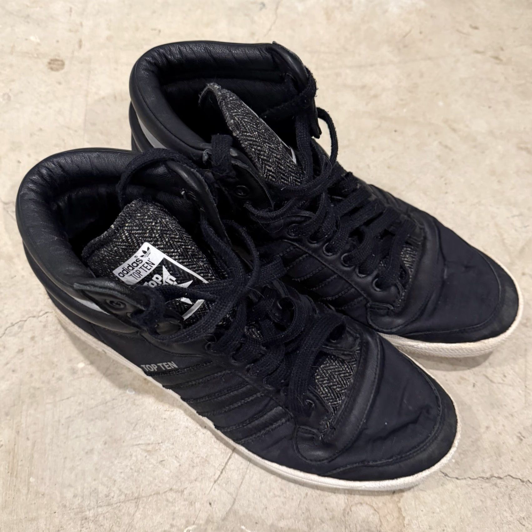 Adidas Adidas Top Ten Hi Shoes Mens Size 9.5 Black White Leather Sneakers B35373 Size US M / EU 48-50 / 2 - 2 Thumbnail