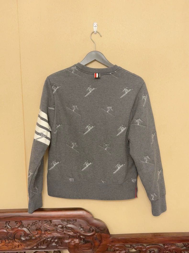 Thom Browne Thom Browne Gray ski embroidered hoodie Size US L / EU 52-54 / 3 - 2 Thumbnail