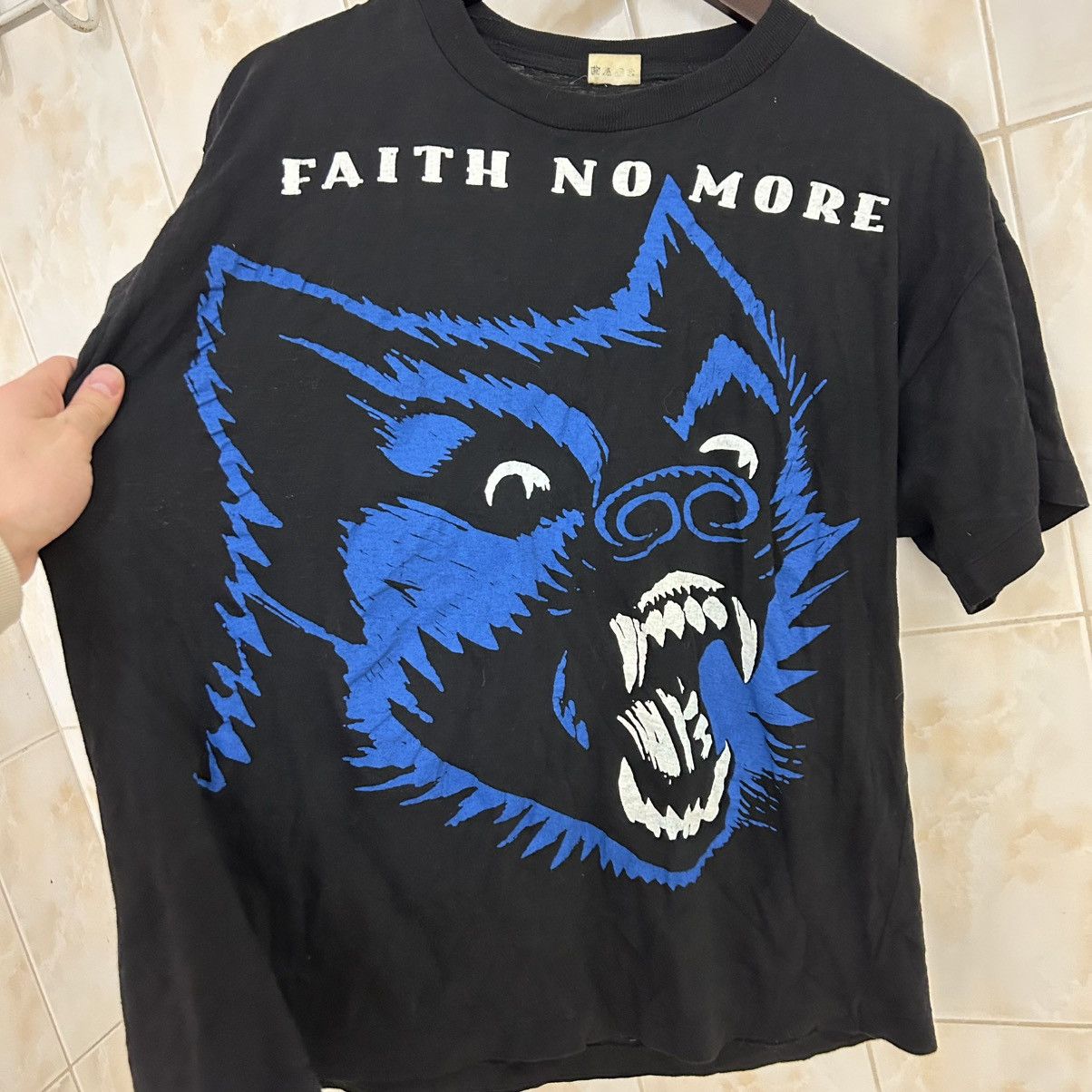 Band Tees Faith No More Graphic Band T-Shirt Extra Rare One One Seam Size US L / EU 52-54 / 3 - 2 Thumbnail
