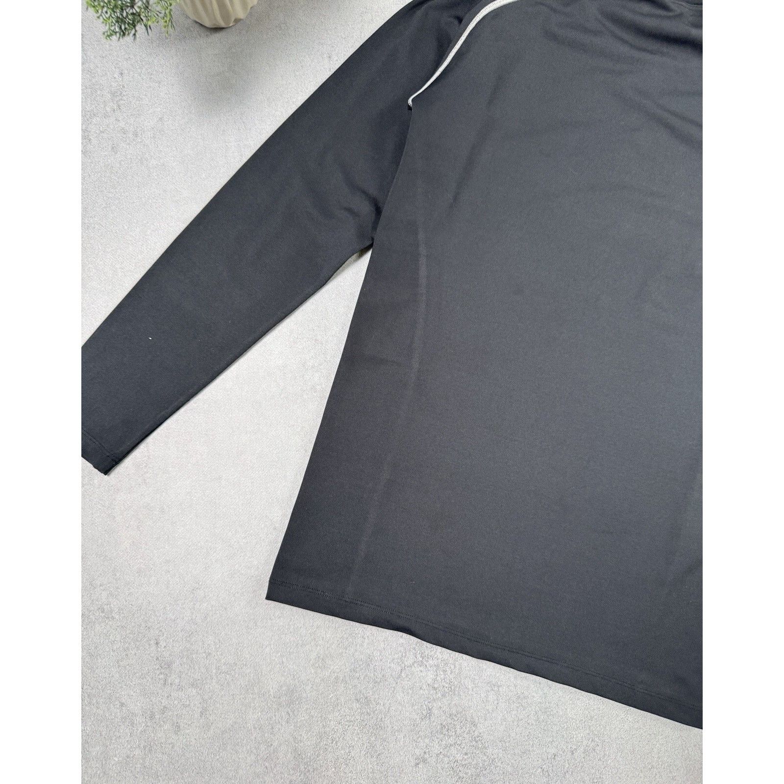 Galvin Green GALVIN GREEN SKINTIGHT COMPRESSION BLACK / GREY TOP Size US M / EU 48-50 / 2 - 16 Thumbnail