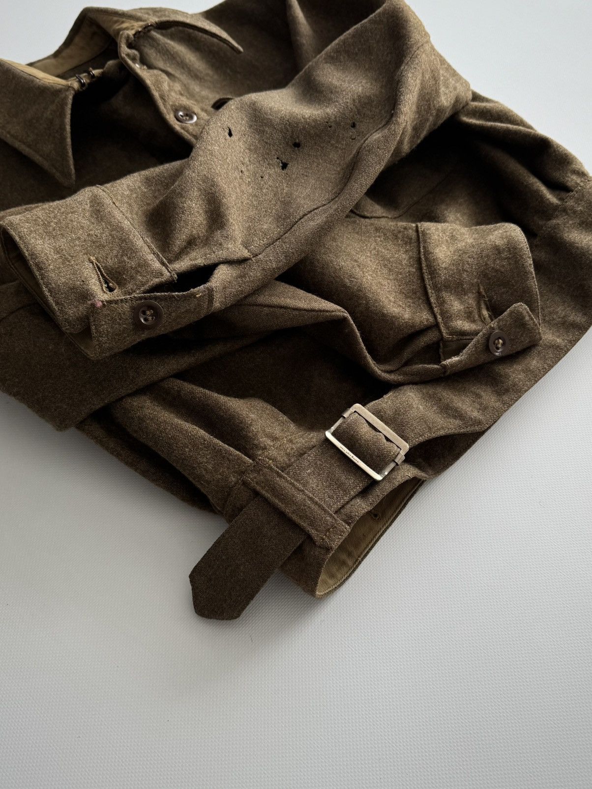 Vintage Vintage 1940s WW2 British Army 'Captain' Battledress Blouse Size US M / EU 48-50 / 2 - 6 Thumbnail