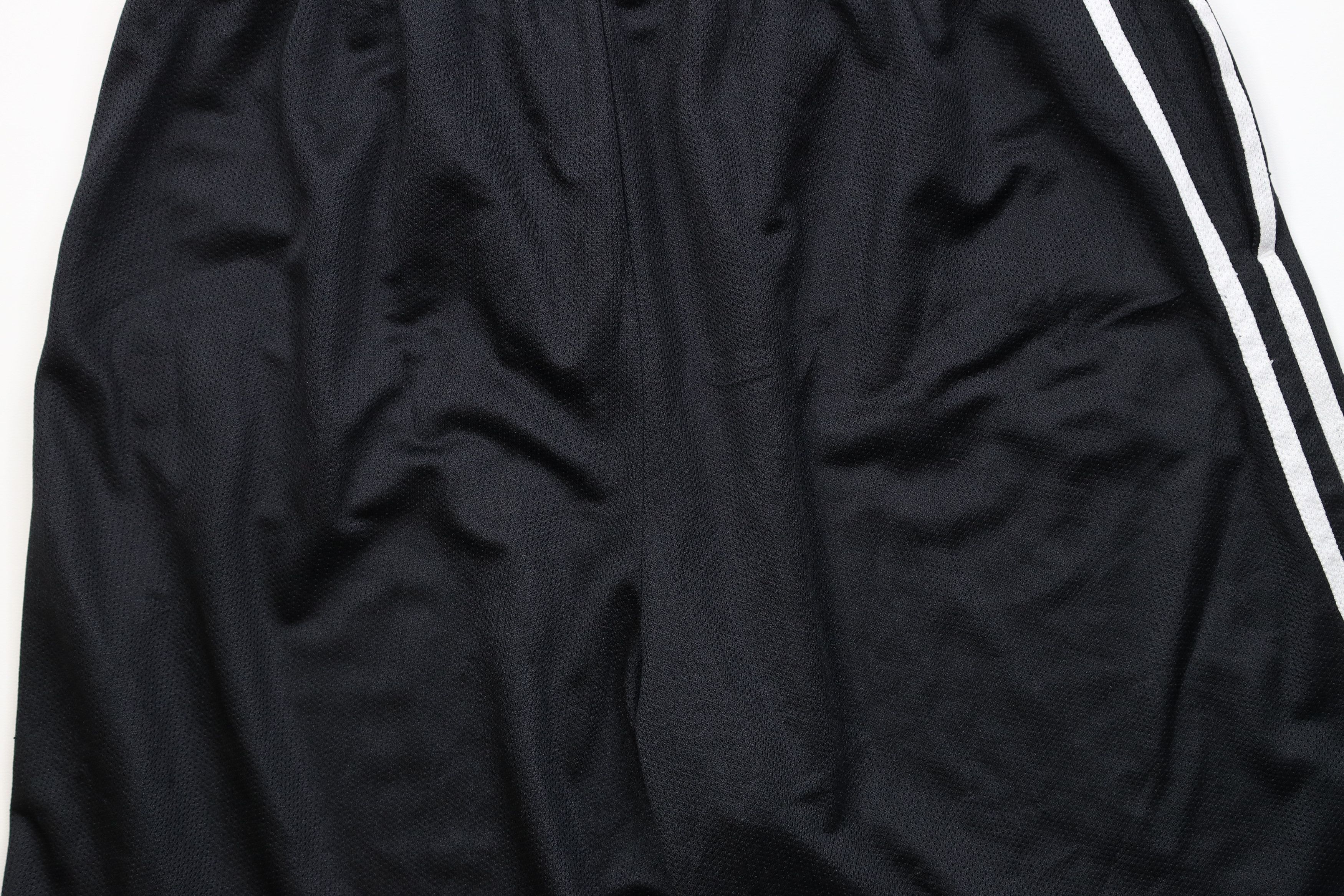 Adidas Vintage Y2K Adidas Striped Mesh Above Knee Shorts Black Size US 34 / EU 50 - 12 Thumbnail