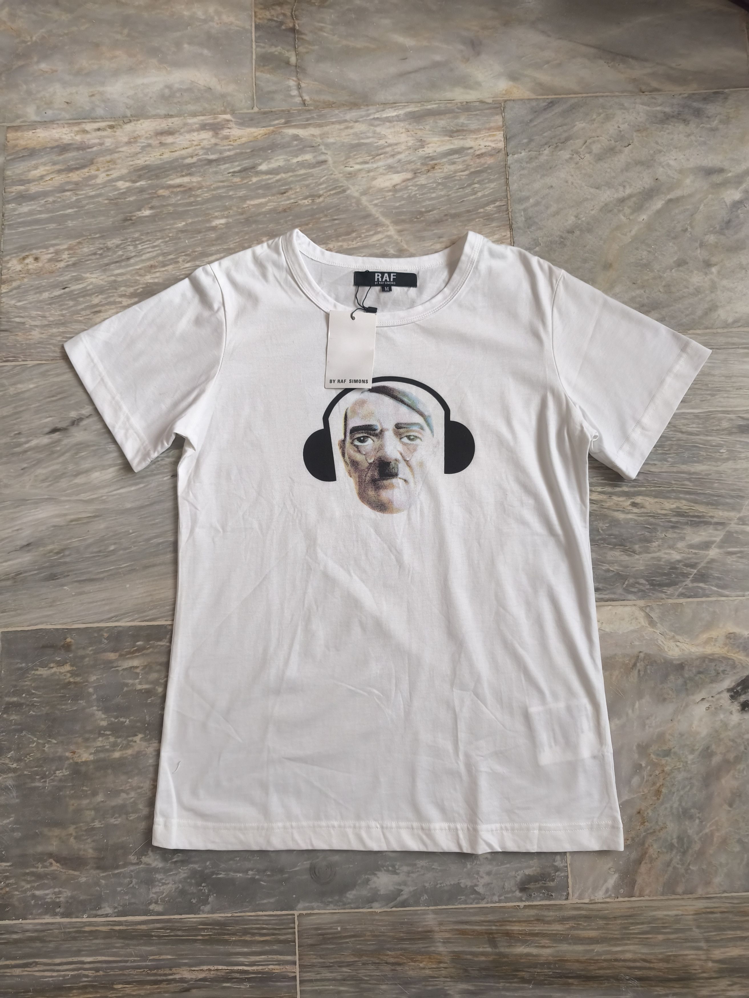 Raf by Raf Simons Raf By Raf Simons Adolf Hitler Tee Size US M / EU 48-50 / 2 - 1 Thumbnail