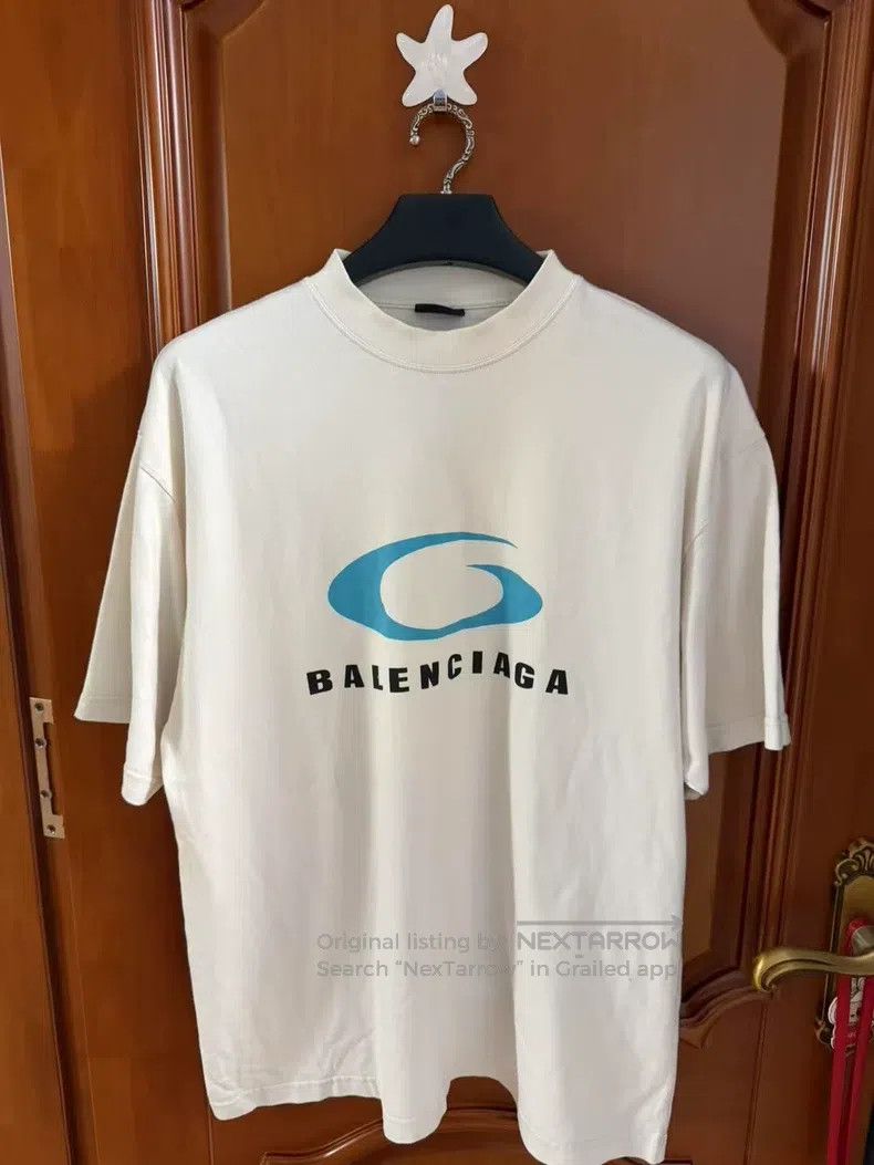 Balenciaga Balenciaga White and Blue Single Ring Short Sleeve T-Shirt Size US M / EU 48-50 / 2 - 1 Thumbnail