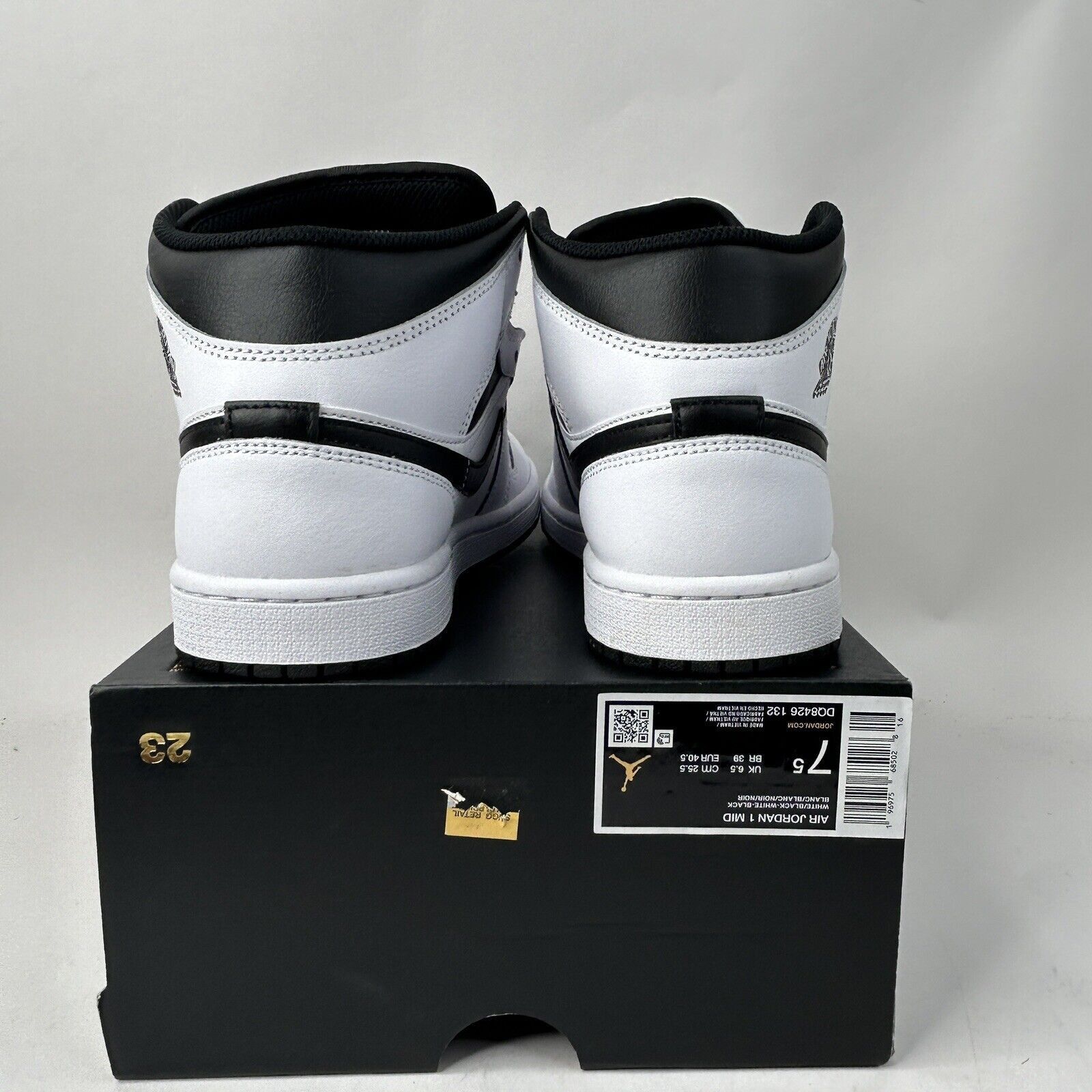 Nike Nike Air Jordan 1 Mid Retro “Reverse Panda/White Black” 2024 Size US 7.5 / EU 40-41 - 4 Thumbnail