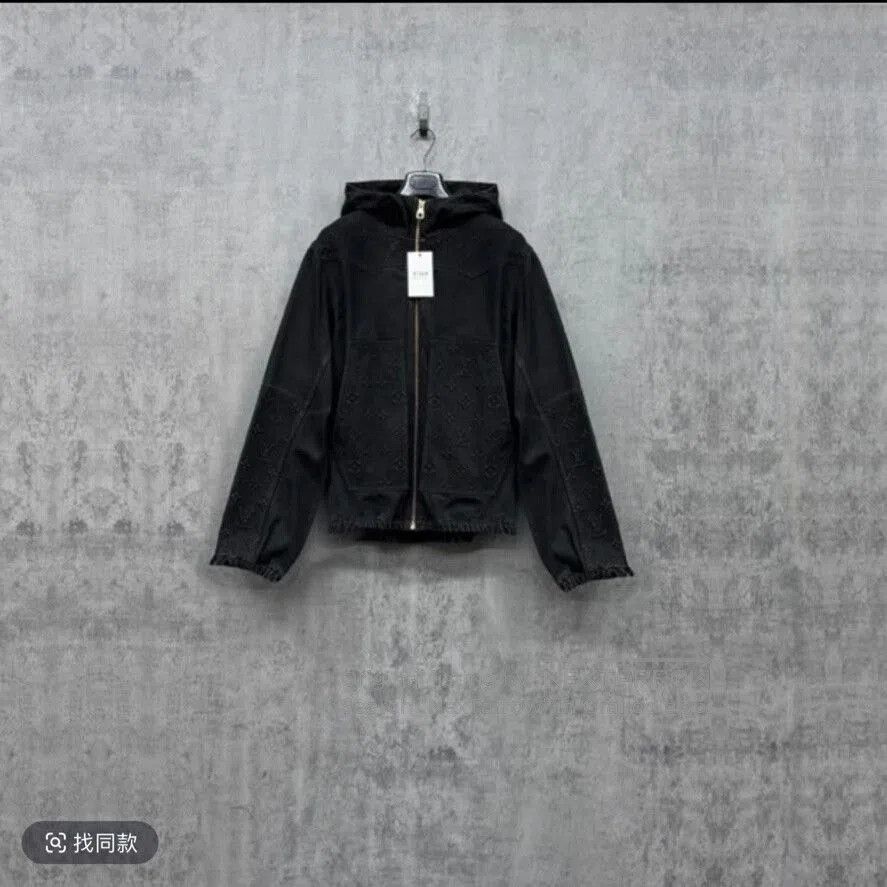 Louis Vuitton black louis vuitton logo hooded jacket. Size US L / EU 52-54 / 3 - 1 Thumbnail
