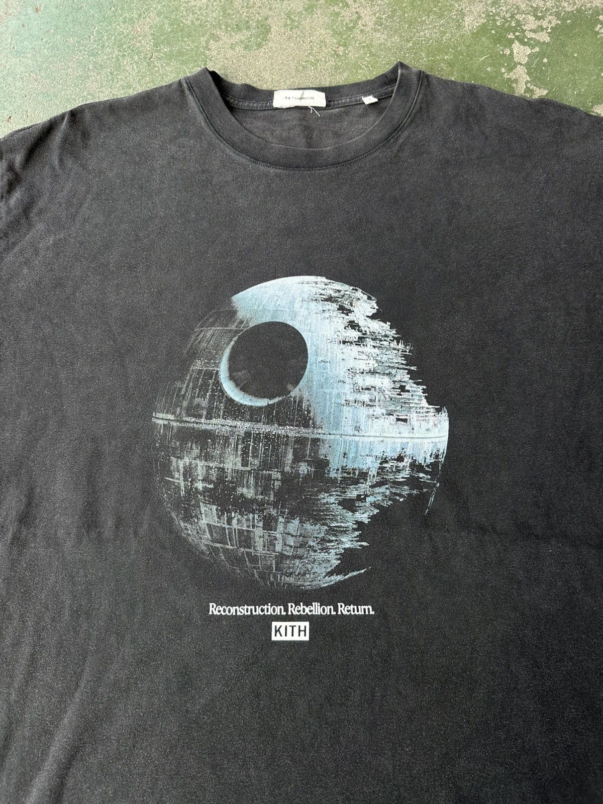 Kith × Star Wars KITH x Star Wars Death Star Faded Vintage