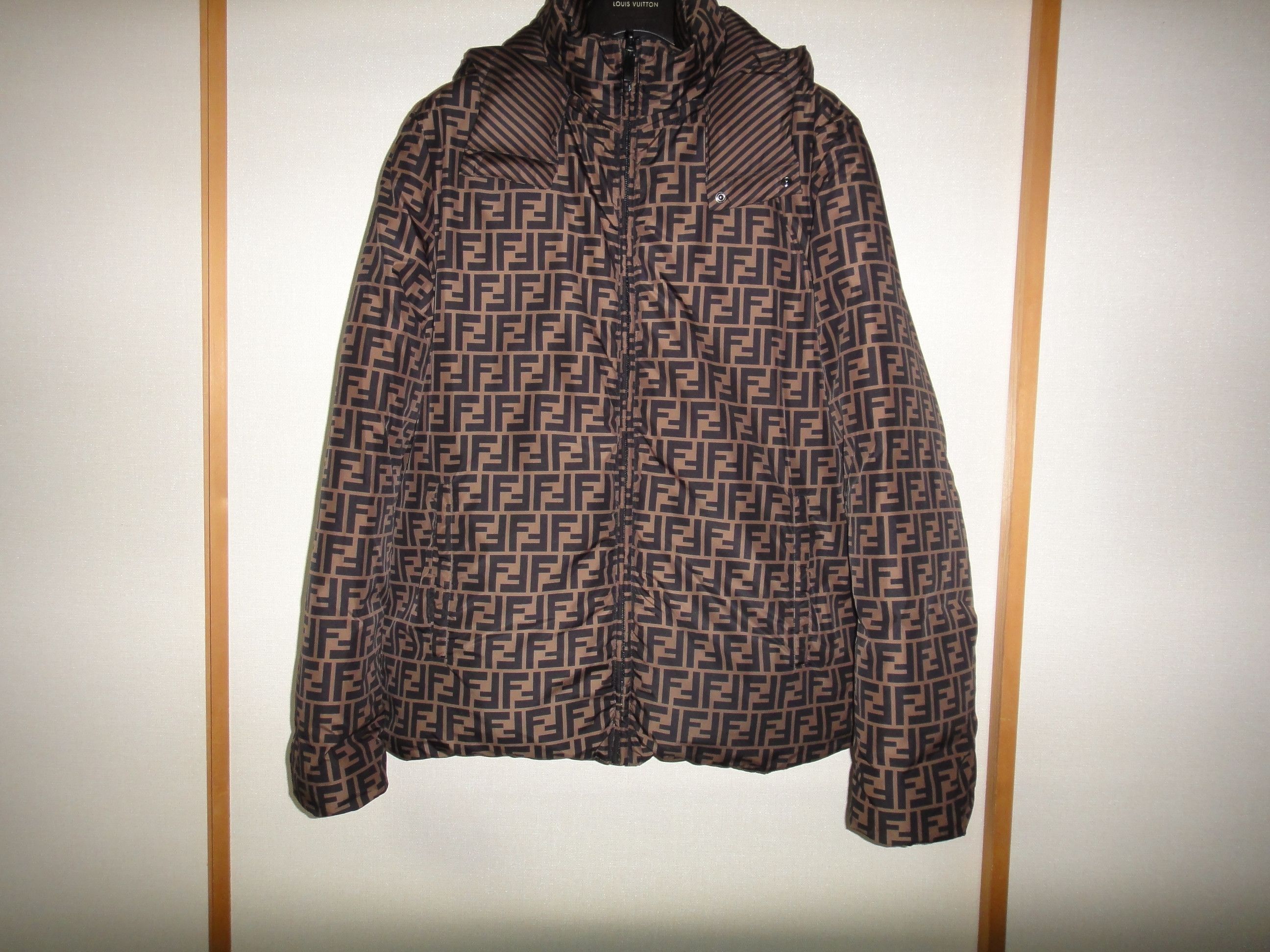 Fendi Fendi FF Zucca reversible down jacket size 50 Size US M / EU 48-50 / 2 - 1 Thumbnail