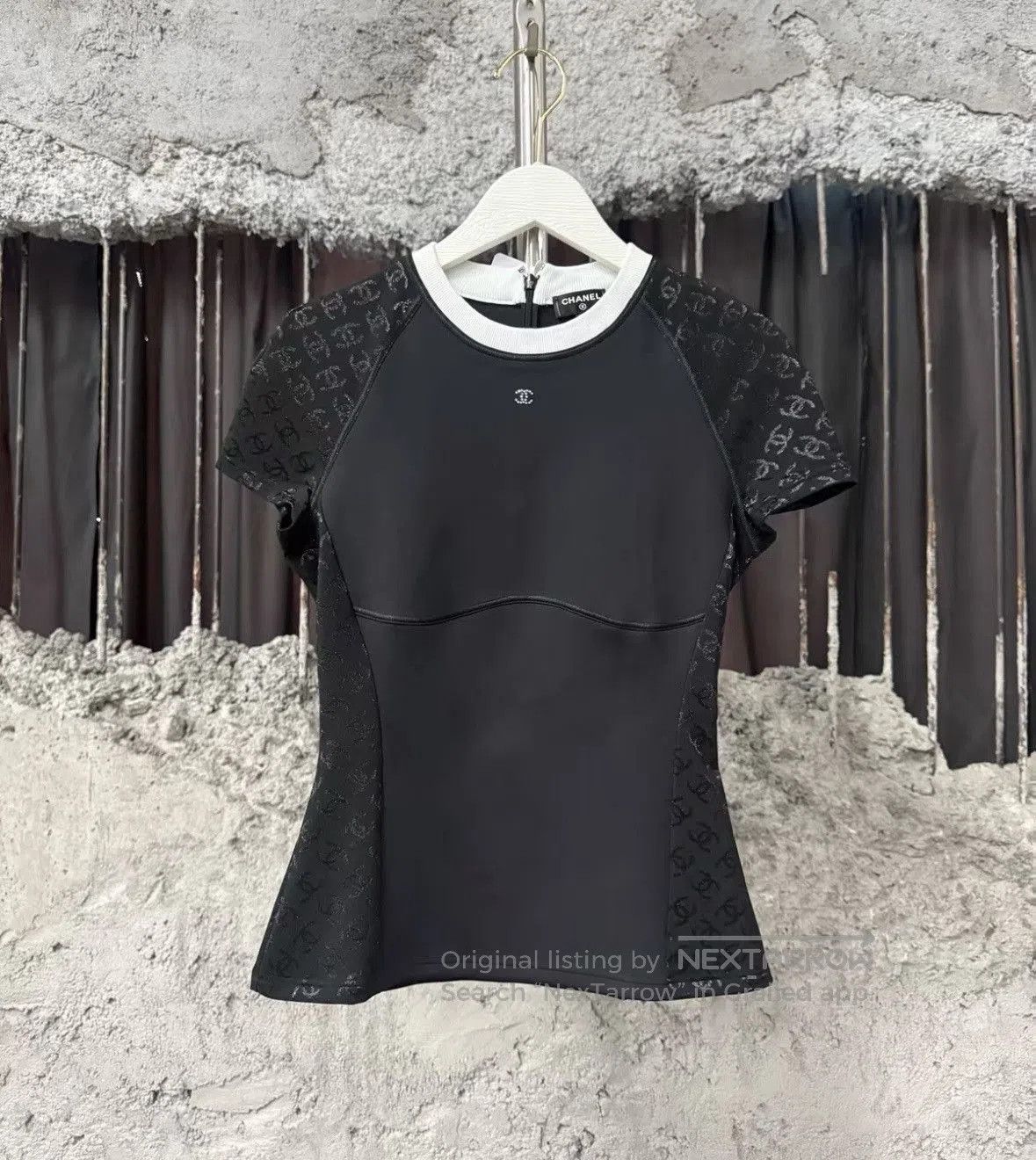 Chanel Chanel top size 34 wxx. Size XS / US 0-2 / IT 36-38 - 1 Thumbnail