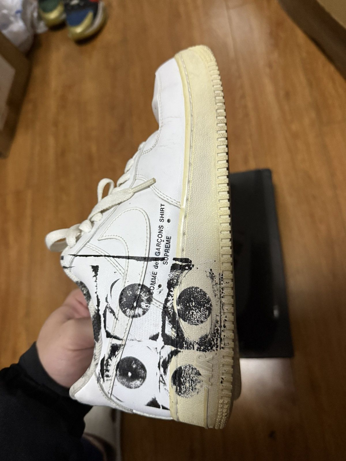 Supreme cdg nike air force af1 eyes white