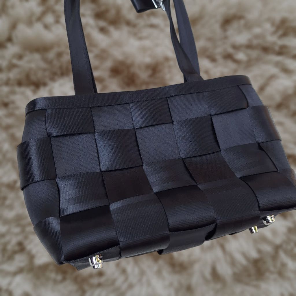 Harveys Seatbelt Bag Purse Black Design Tote Shoulder - Small Medium Women Car Hipster