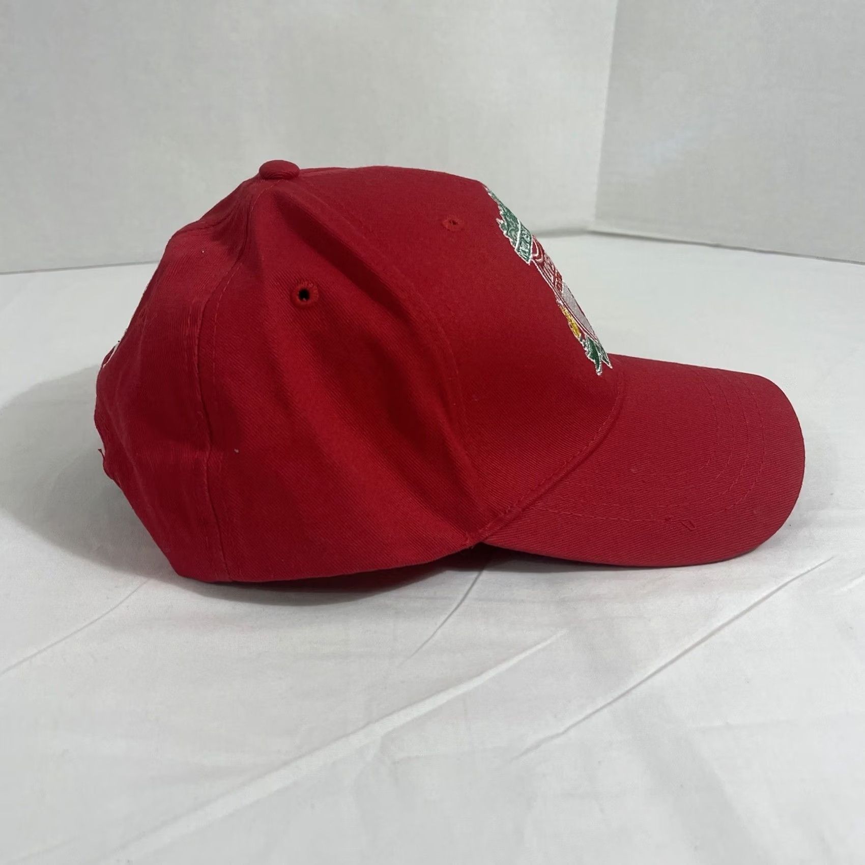 Vintage Liverpool FC Official Strapback Hat Cap You’ll Never Walk Alone LFC Men One Size Red Baseball Cap Shirt? Size ONE SIZE - 3 Thumbnail