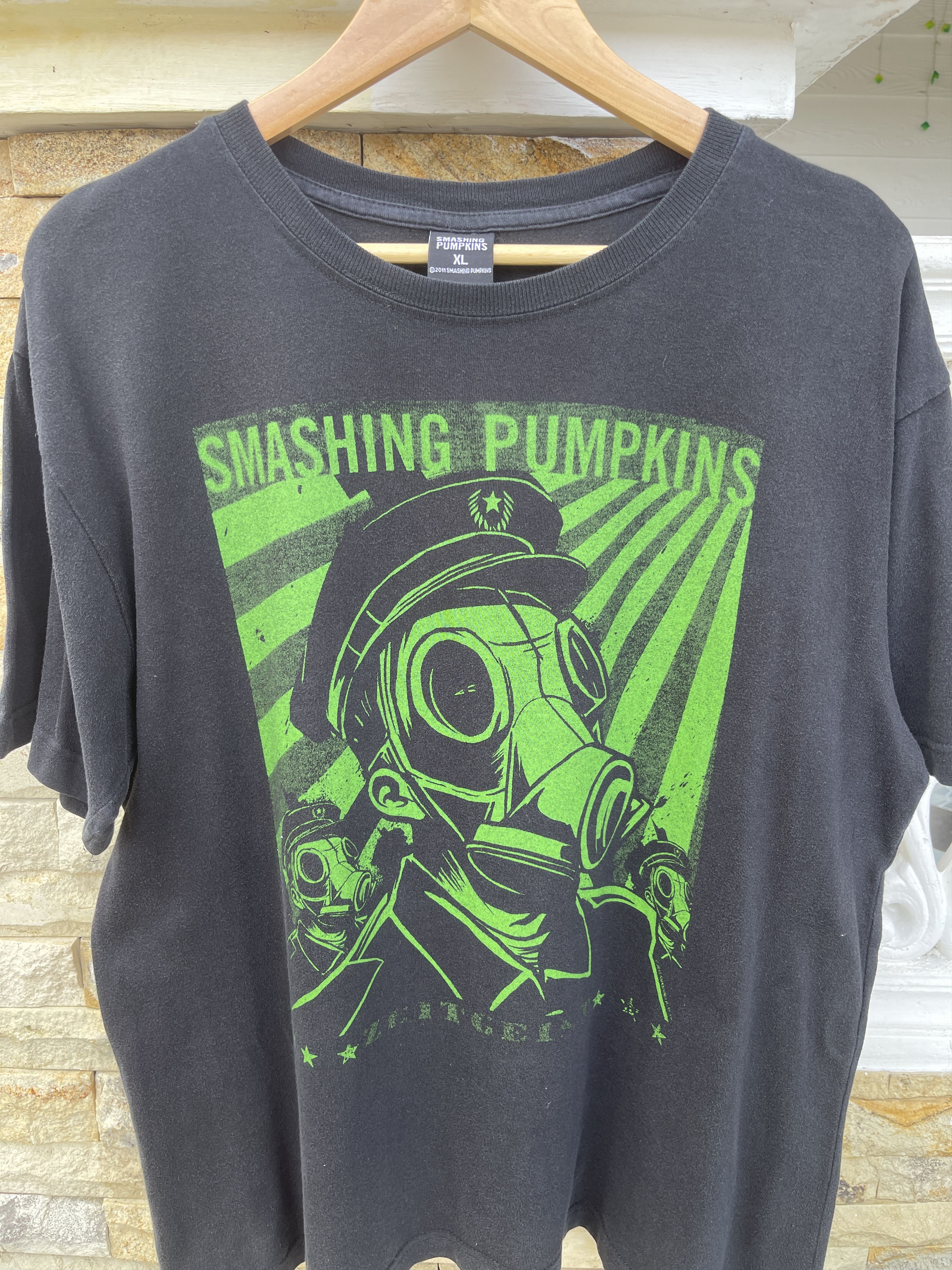 Band Tees Last Drop🔥Rare🔥Vintage Smashing Pumkins Band T-Shirt Size US XL / EU 56 / 4 - 1 Thumbnail