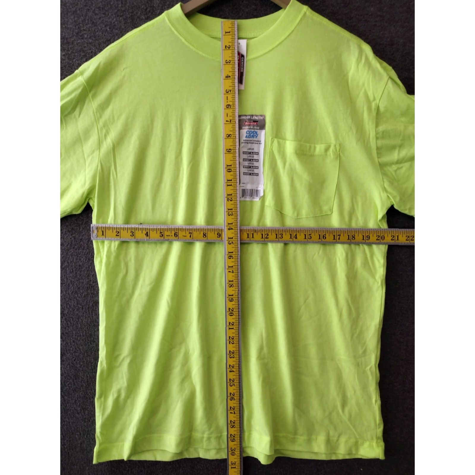 Dickies Dickies Mens T Shirt L Neon Yellow Cool & Dry Pocket Relaxed Fit Work Shirt Mens Size US L / EU 52-54 / 3 - 4 Thumbnail
