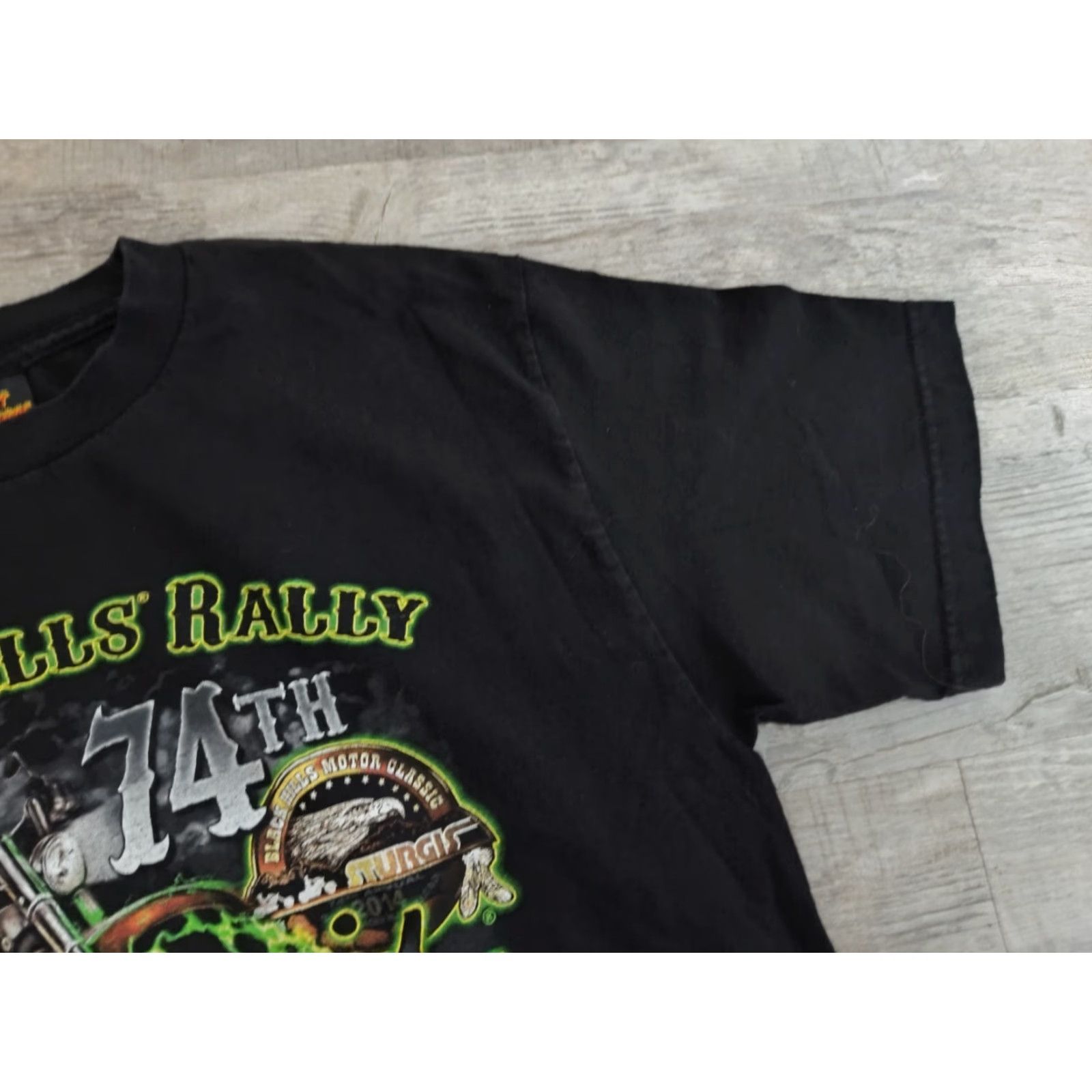 Vintage VINTAGE Sturgis Black Hills Rally 2014 T-Shirt Crew Neck 100% Cotton Mens Medium Black 74th Rally Motorcycle Biker Graphic Tee Size US M / EU 48-50 / 2 - 4 Thumbnail