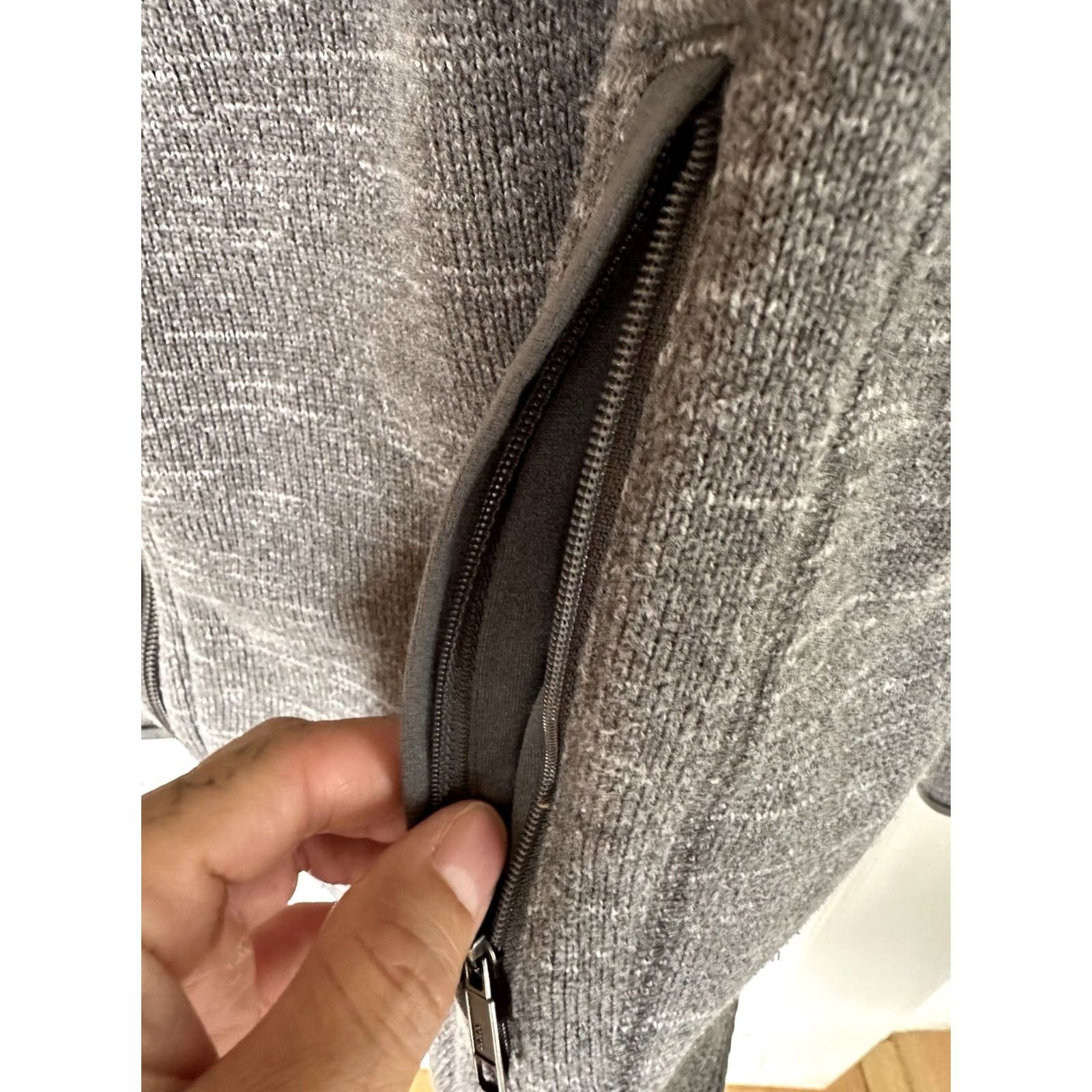 Patagonia VINTAGE Patagonia Fleece Jacket Mens Medium Gray Y2K Full Zipper Sweater USA Size US M / EU 48-50 / 2 - 3 Thumbnail