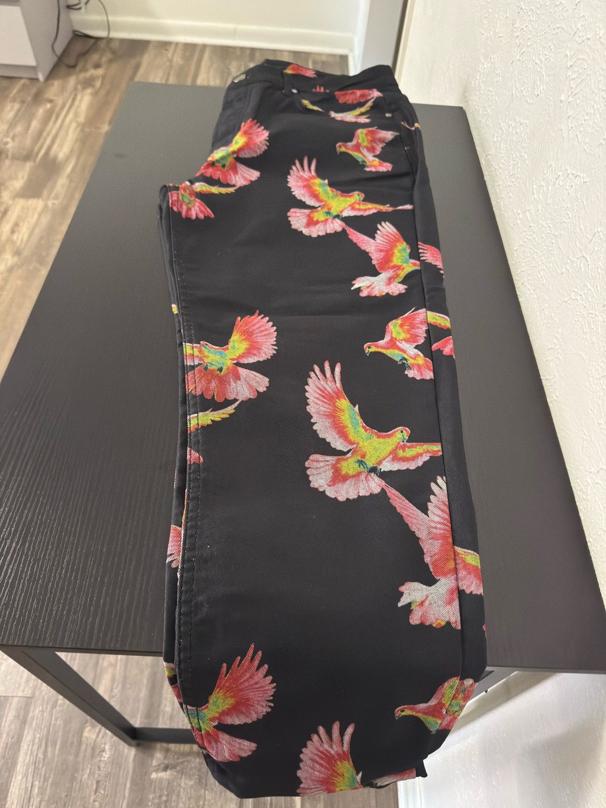 Vintage Limited edition graphic jeans Size US 36 / EU 52 - 2 Thumbnail