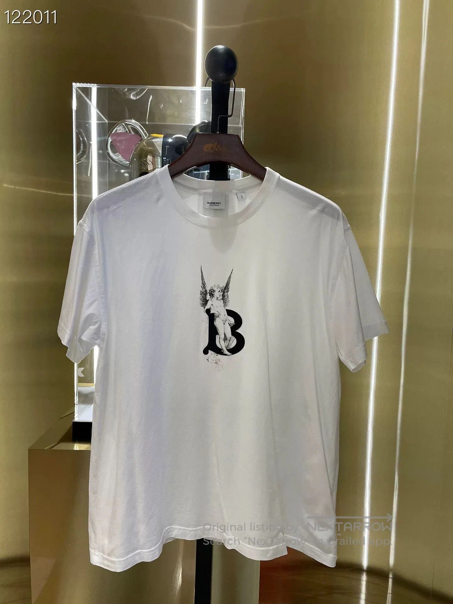 Burberry Burberry Women's White T. Size S / US 4 / IT 40 - 1 Thumbnail