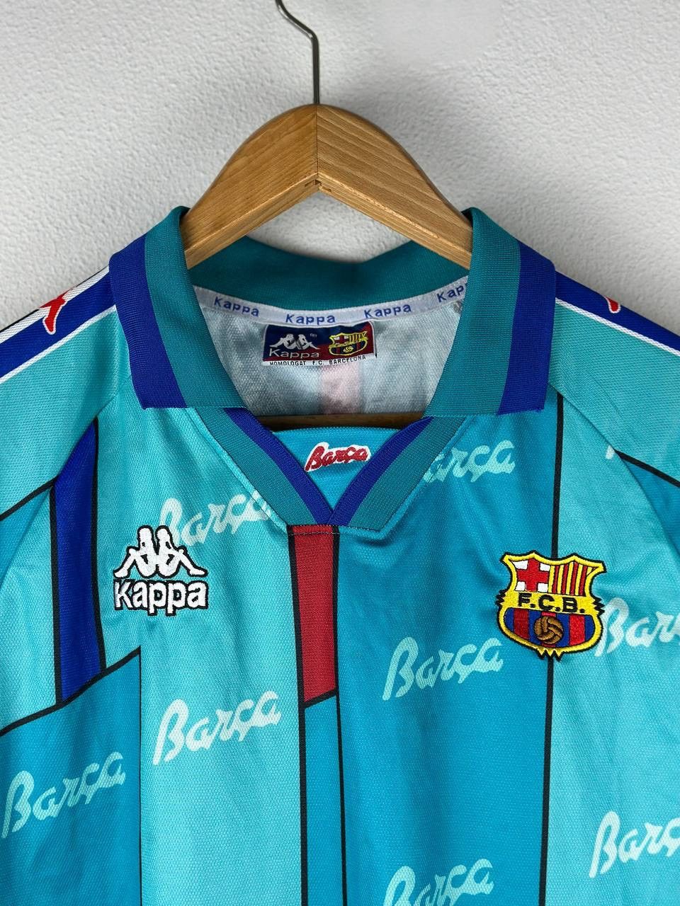Kappa BARCELONA 1996/97 AWAY JERSEY RETRO REMAKE - RONALDO Size XL Size US XL / EU 56 / 4 - 3 Thumbnail