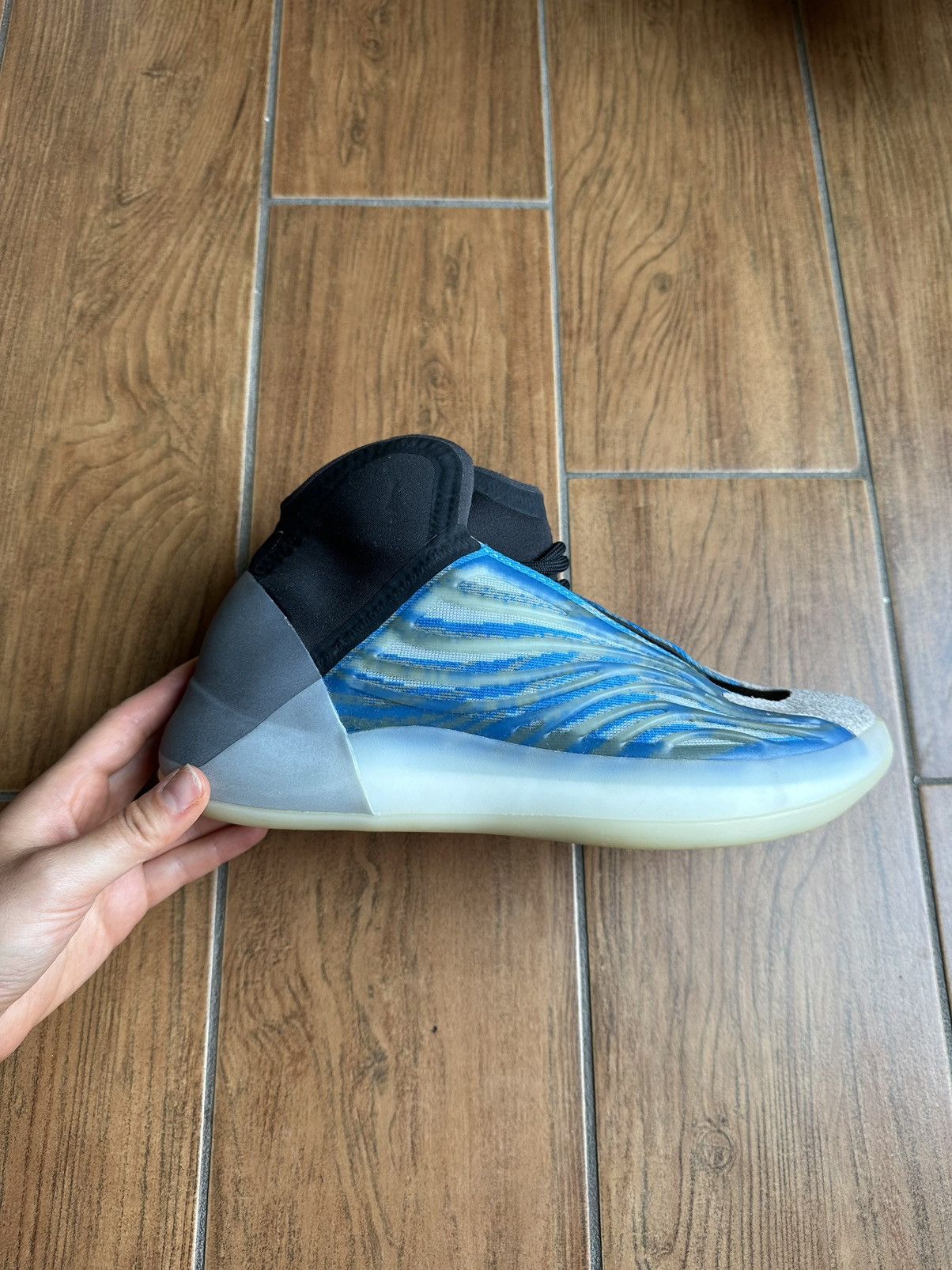 Yeezy adidas Yeezy QNTM BSKTBL Size US 6 / EU 39 - 3 Thumbnail