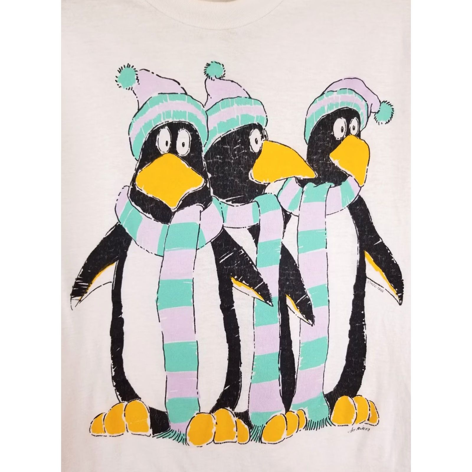 Vintage VINTAGE T-SHIRT 88' THREE PENGUINS WINTER SINGLE STITCH WORN YHIN SZ MEDIUM Mens White Cotton T-Shirt Size US M / EU 48-50 / 2 - 2 Thumbnail